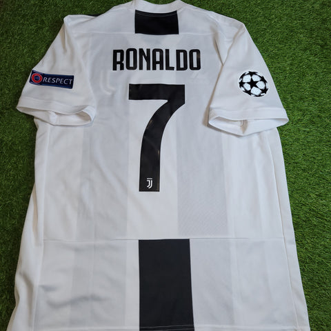 Cristiano Ronaldo Juventus 2018 2019 DEBUT UEFA Soccer Jersey Shirt L SKU# CF3489