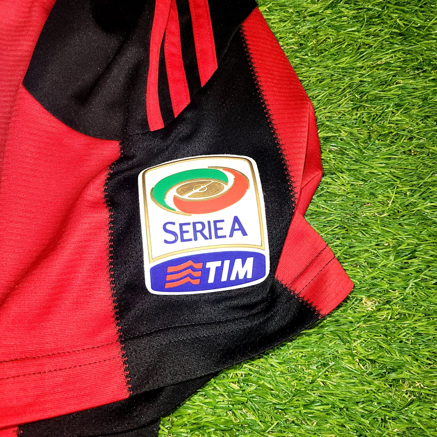 Ronaldinho AC Milan Adidas 2010 2011 Home Soccer Jersey Shirt M SKU# P96288