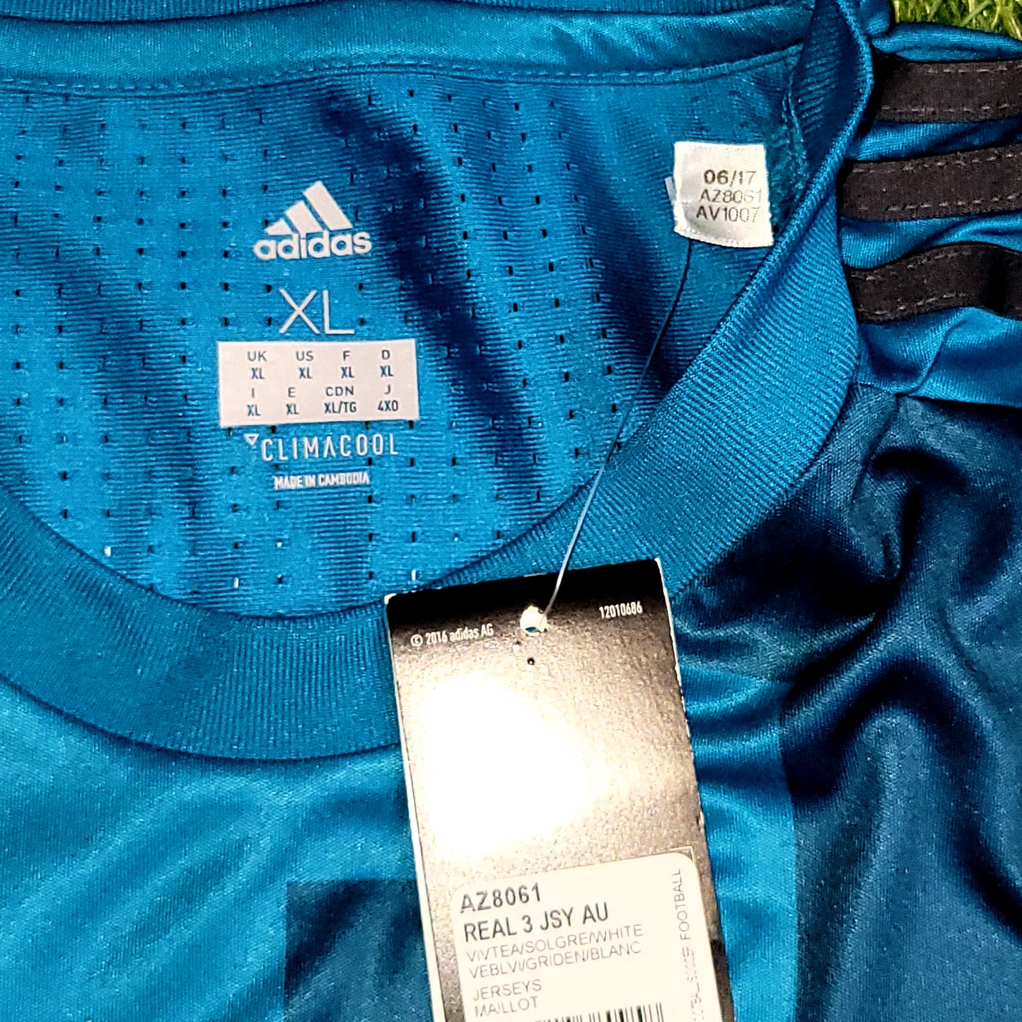 Cristiano Ronaldo Real Madrid 2017 2018 SUPERCUP PLAYER ISSUE Third Soccer Jersey Shirt BNWT XL SKU# AZ8061