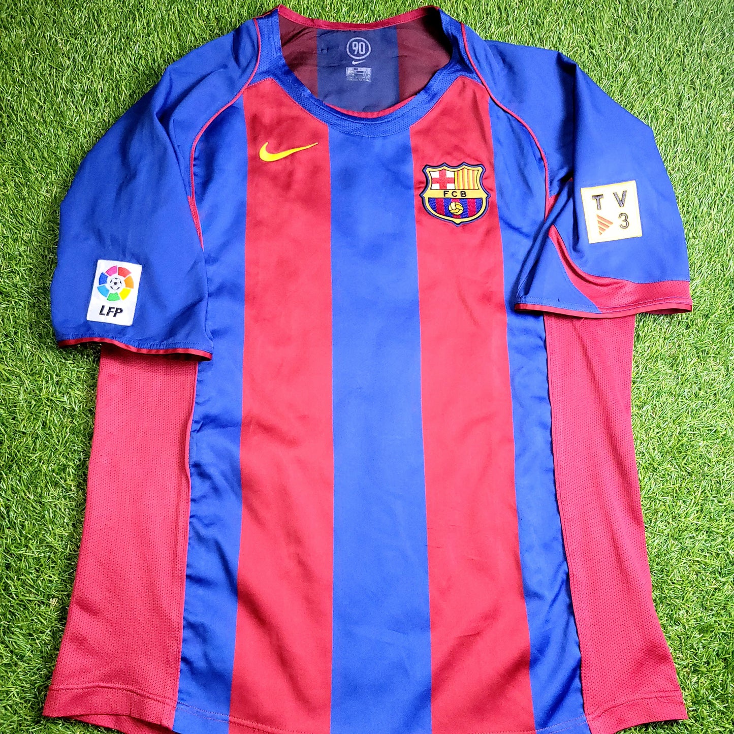 Messi Barcelona DEBUT SEASON 2004 2005 Home Soccer Jersey Shirt L SKU# 118861