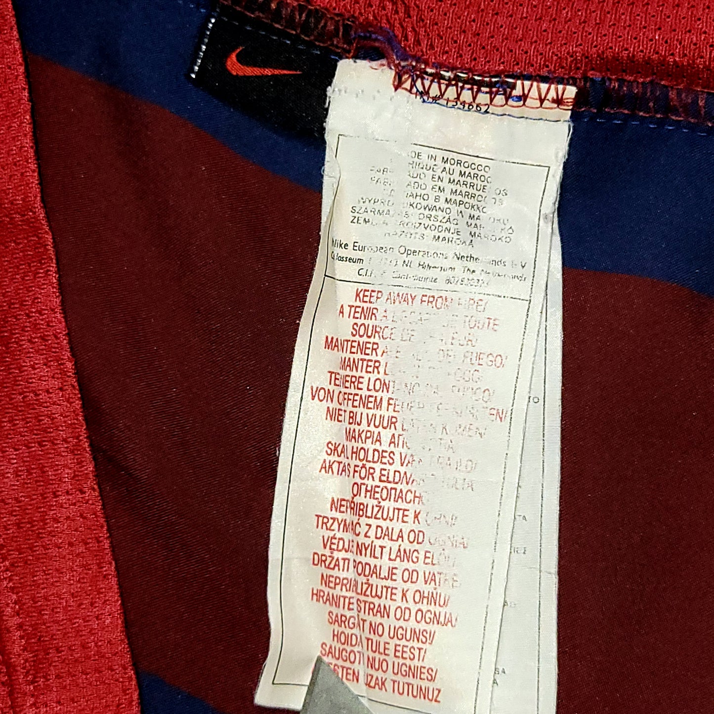 Messi Barcelona DEBUT SEASON 2004 2005 Home Soccer Jersey Shirt L SKU# 118861