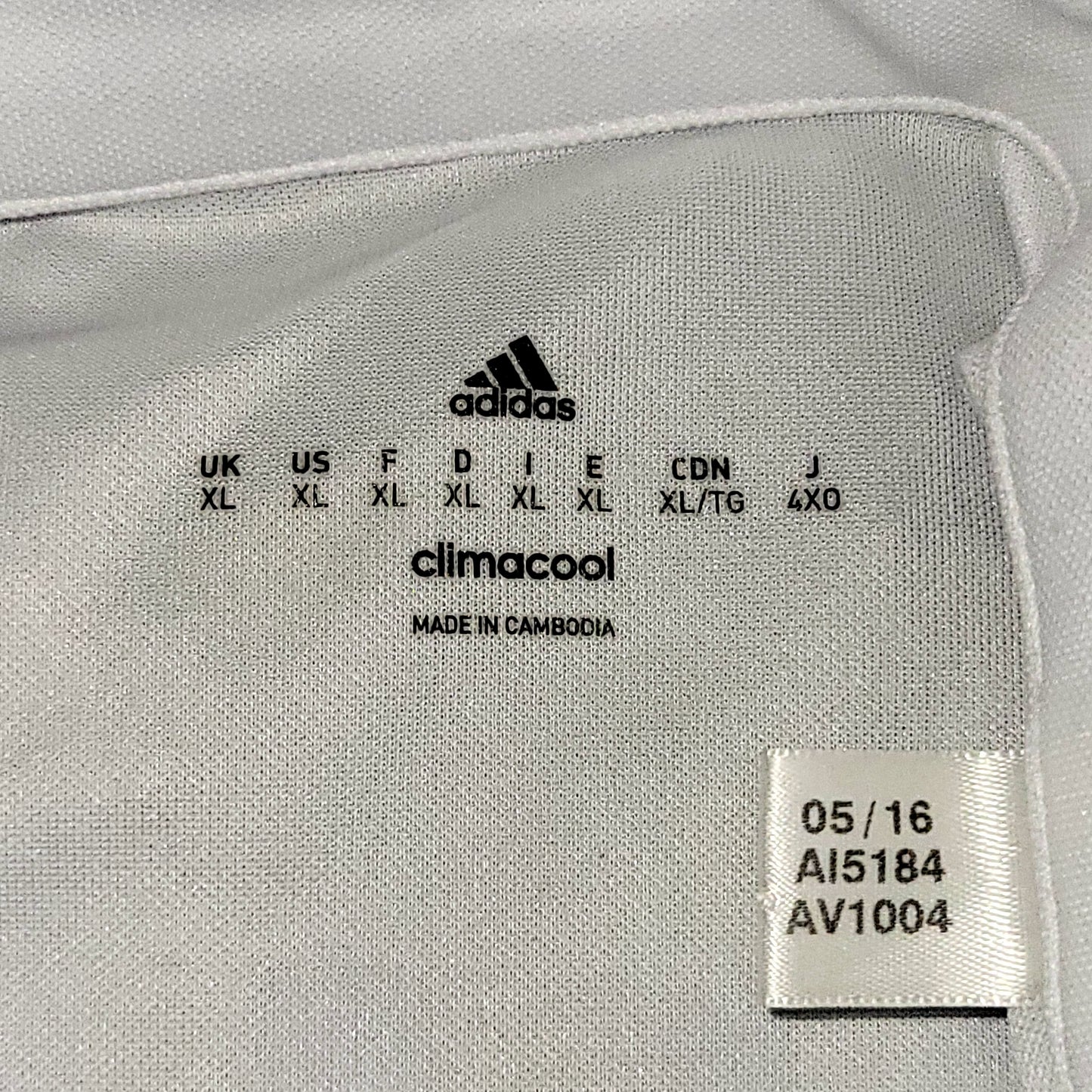 Cristiano Ronaldo Real Madrid 2016 2017 UEFA Home Long Sleeve Soccer Jersey Shirt XL SKU# AI5184