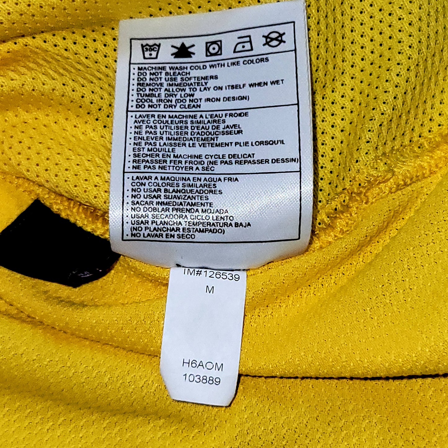 Ronaldinho Brazil 2006 World Cup Home Soccer Jersey Shirt M SKU# 103889