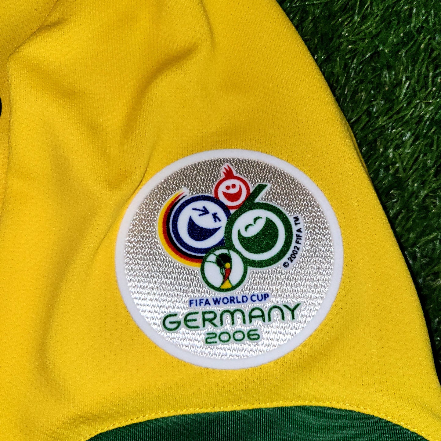 Ronaldinho Brazil 2006 World Cup Home Soccer Jersey Shirt BNWT L SKU# 103889