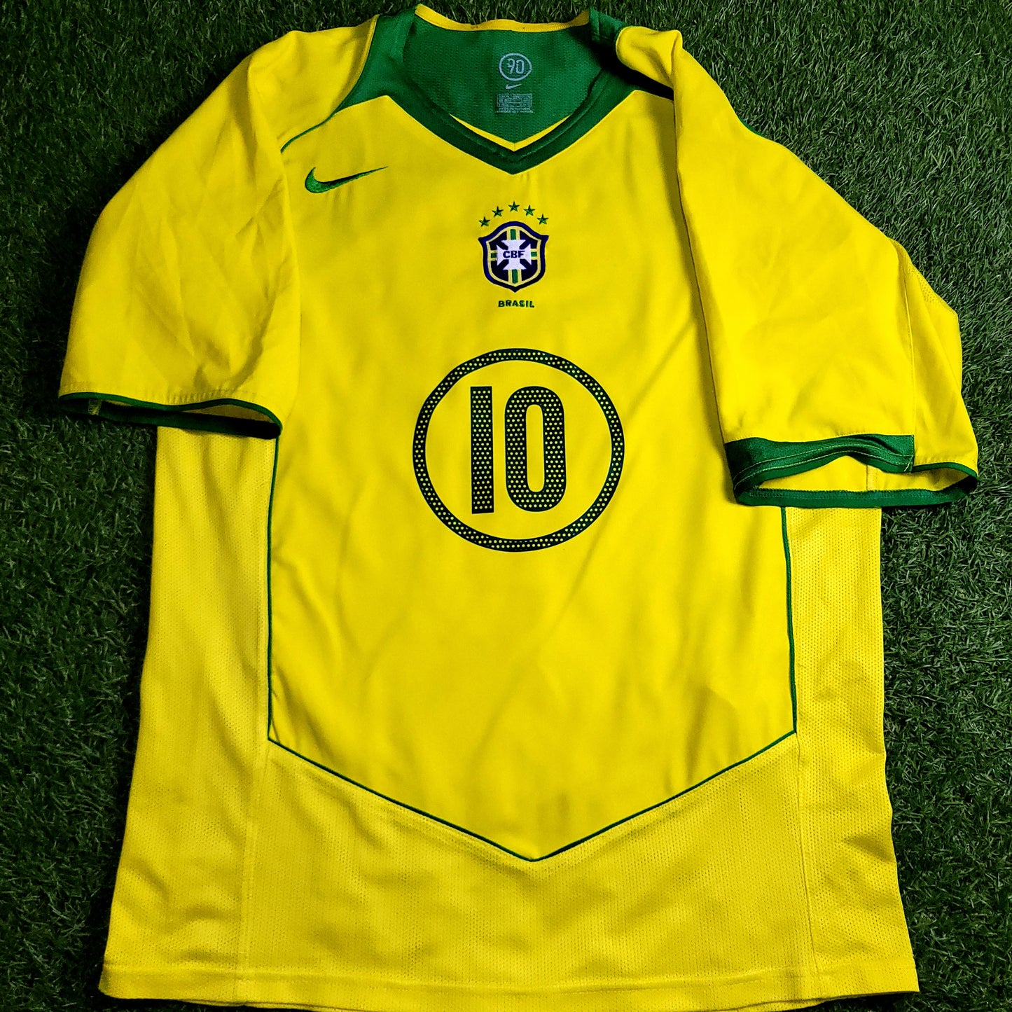 Ronaldinho Brazil 2004 Home Soccer Jersey Shirt M