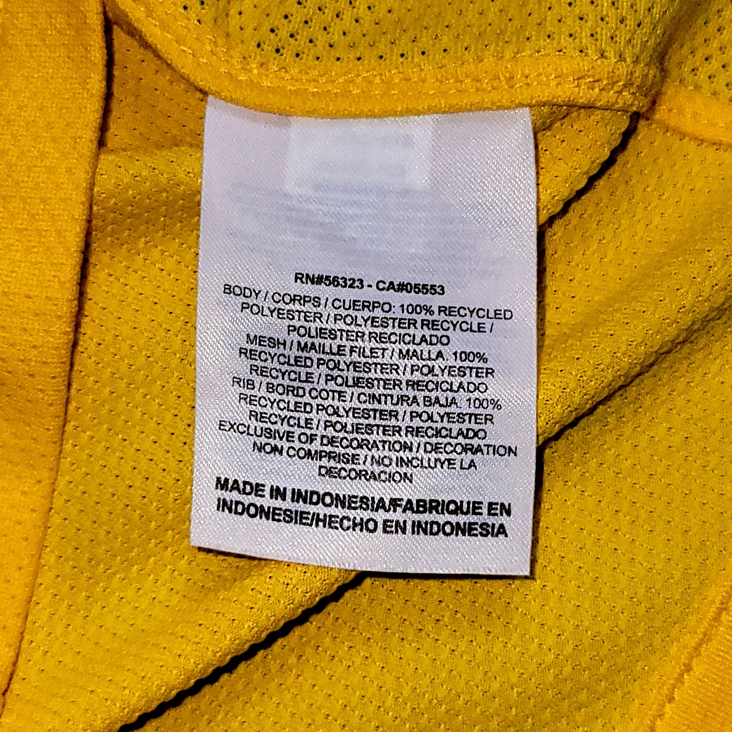 Kaka Brazil WORLD CUP 2010 Soccer Jersey Shirt L SKU# 369250-703