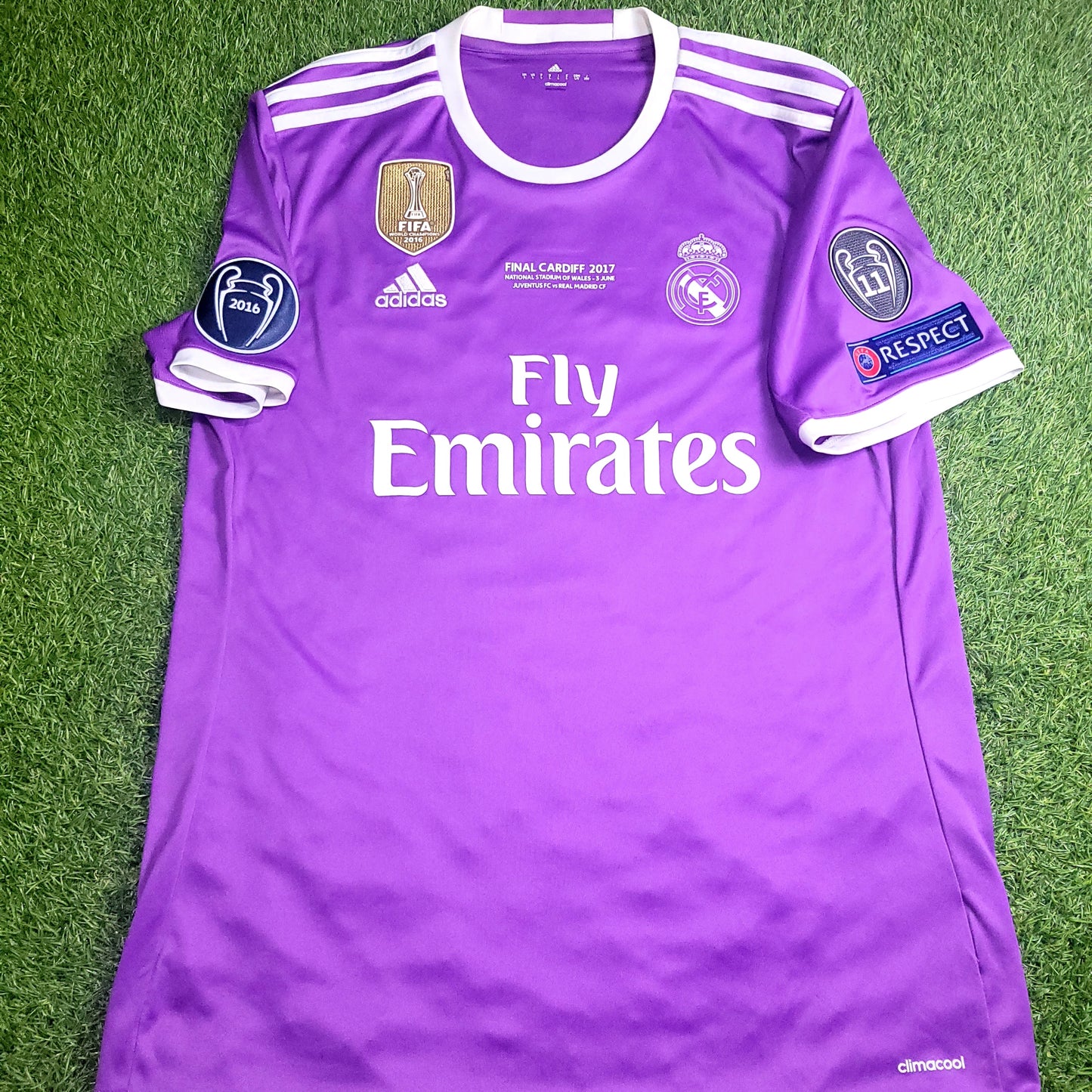 Cristiano Ronaldo Real Madrid 2016 2017 UEFA FINAL Away Soccer Jersey Shirt L SKU# AI5158