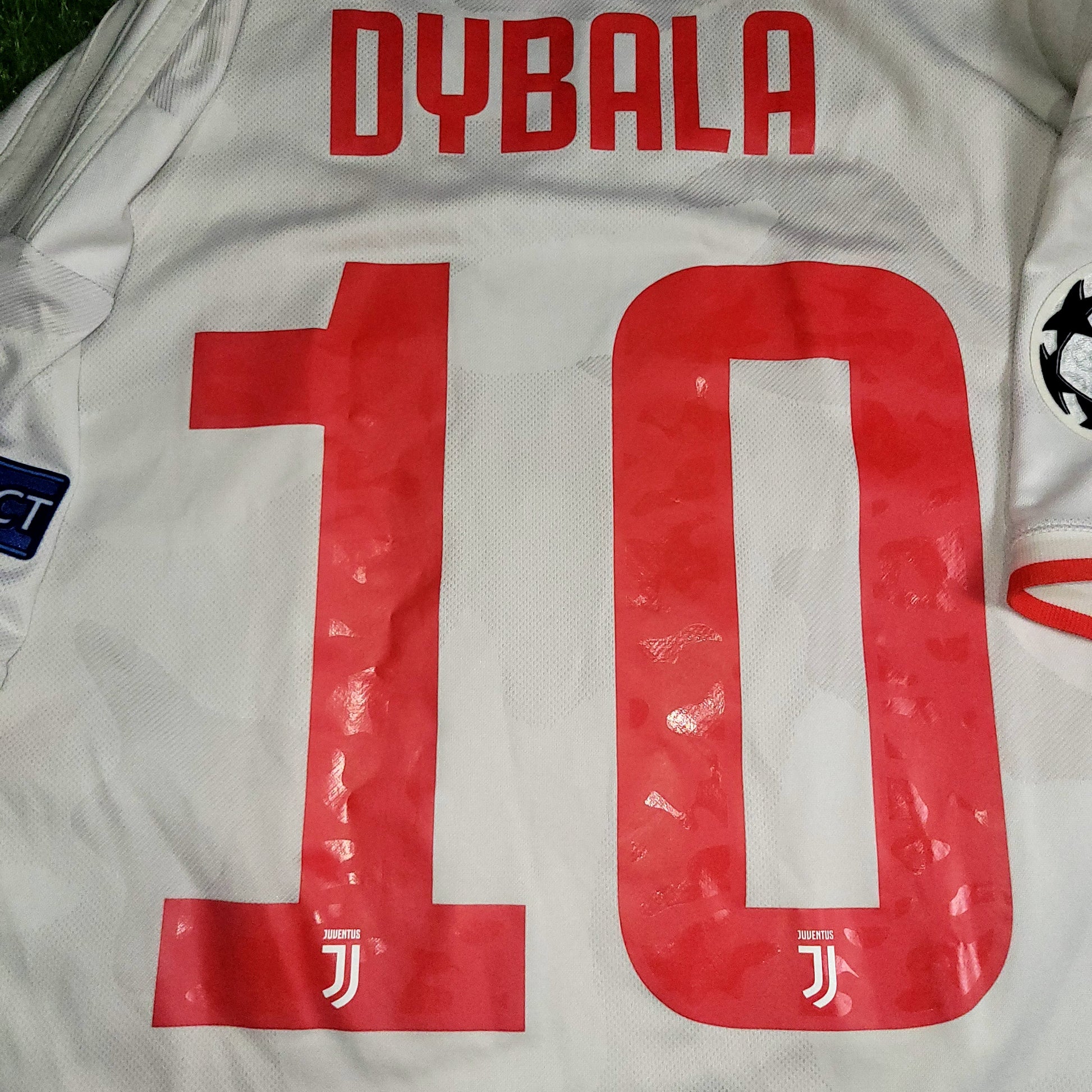La nuova maglia della Juventus per la stagione 2019-2020, ecco le foto La nuova maglia della Juventus per la stagione 2019-2020, ecco le foto