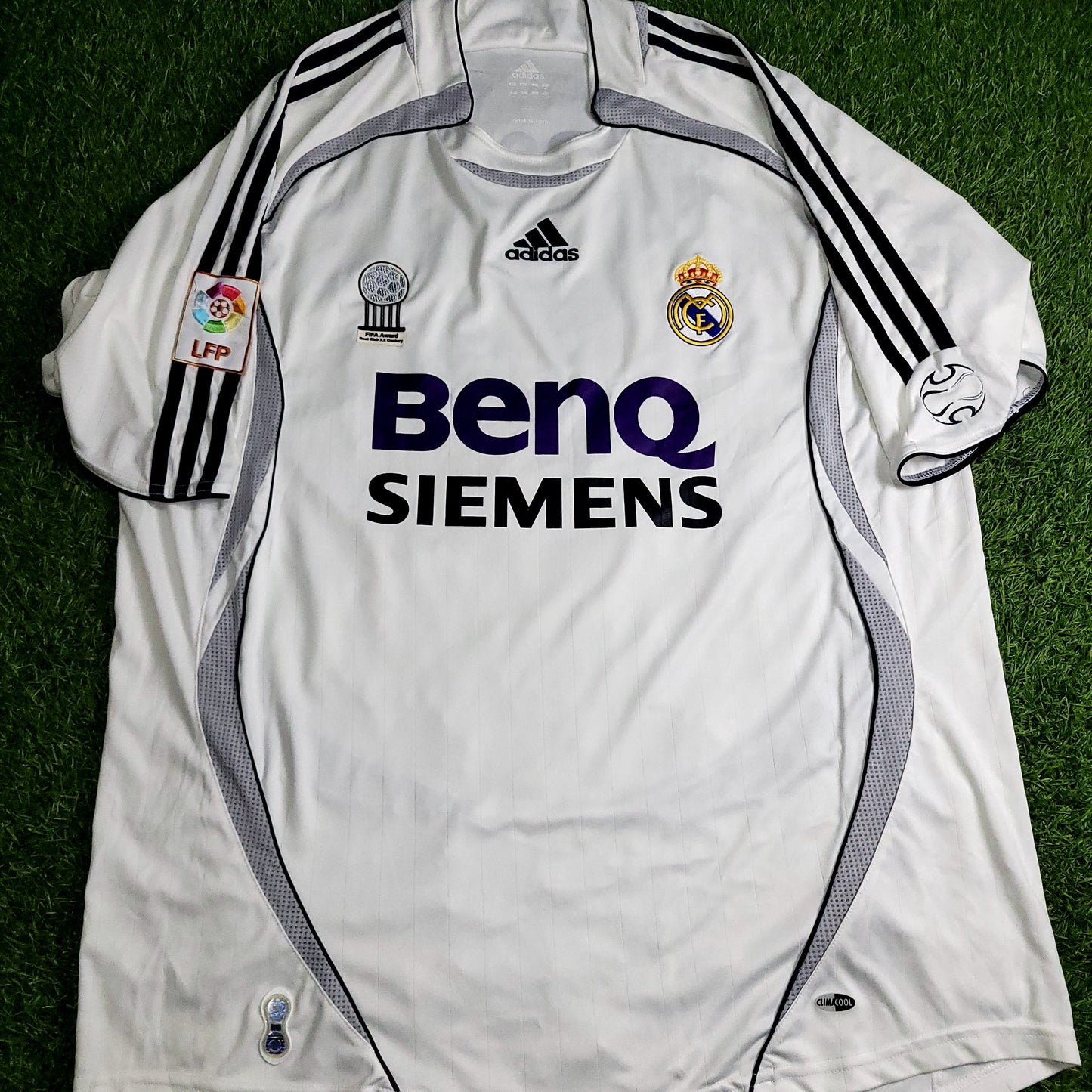 Ronaldo Real Madrid 2006 2007 Home Soccer Jersey Shirt XL SKU# 060879
