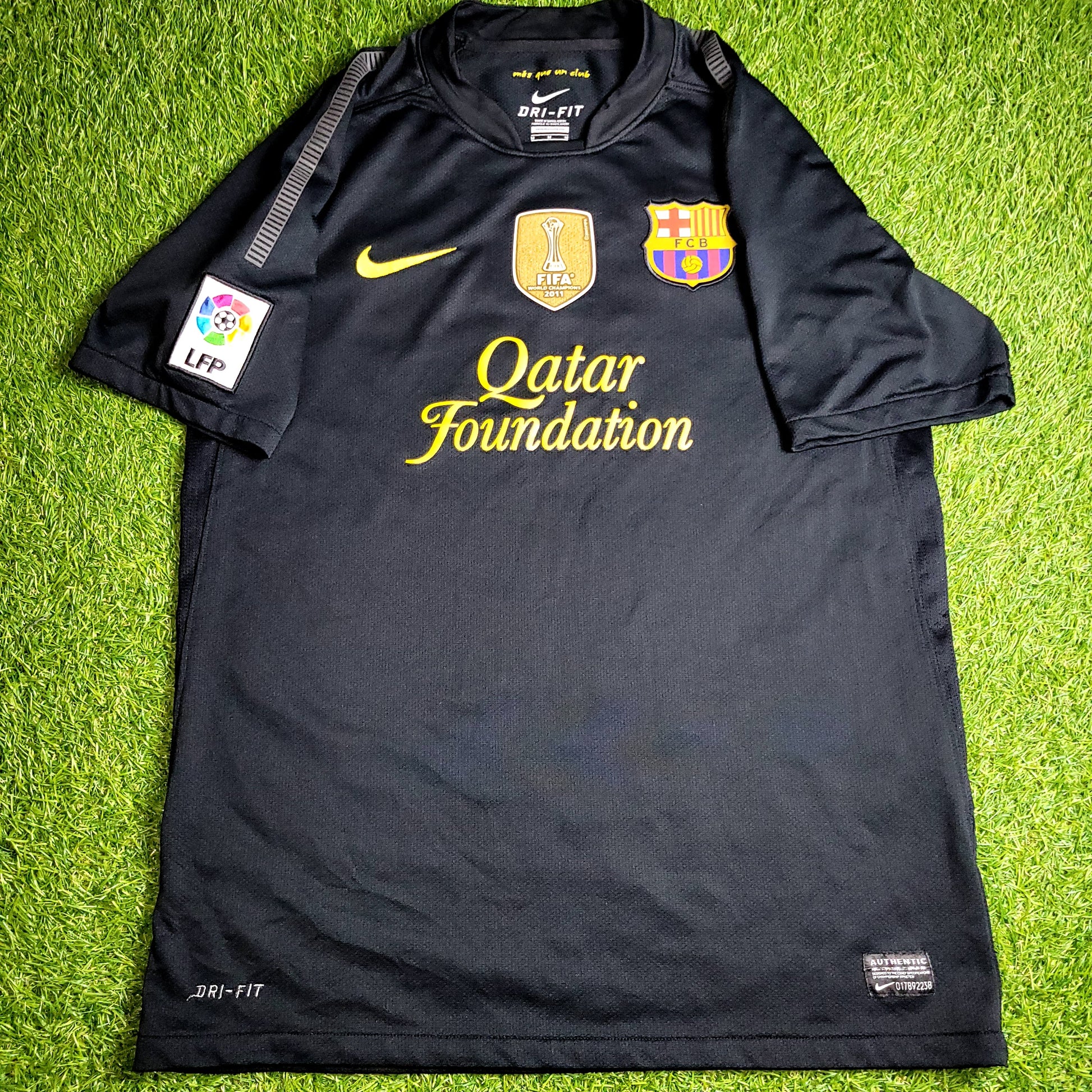 Messi Barcelona 2011 2012 Away Soccer Jersey Shirt M SKU# 419880-010 - ForeverSoccerJerseys