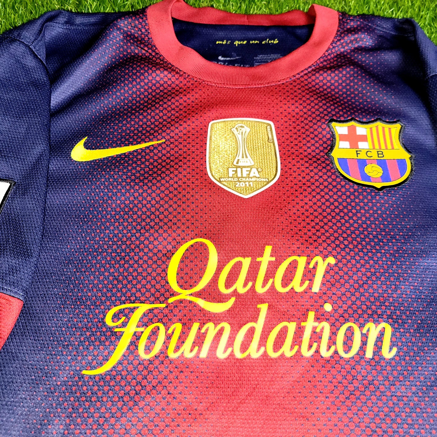 Messi Barcelona 2012 2013 Home Soccer Jersey Shirt L SKU# 478323-410