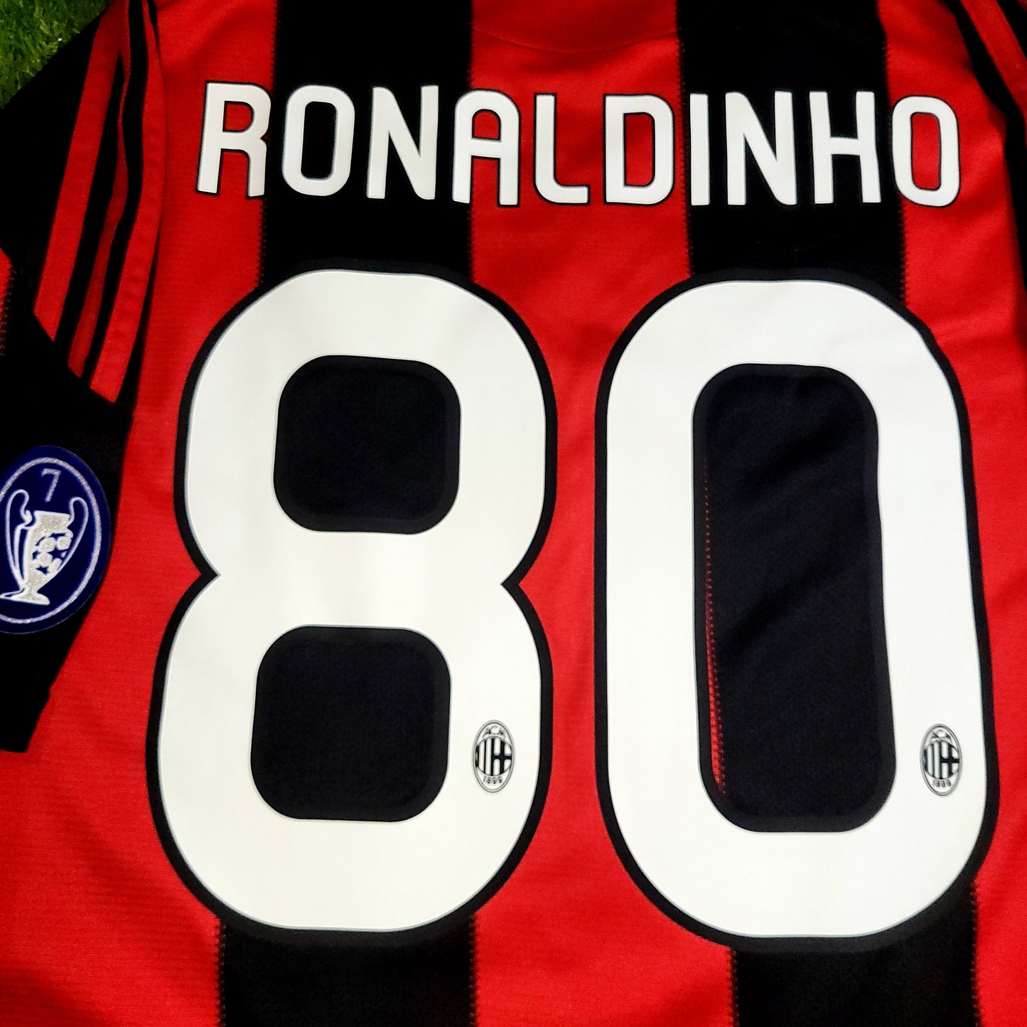 Ronaldinho AC Milan Adidas 2010 2011 Home Soccer Jersey Shirt L SKU# P96288