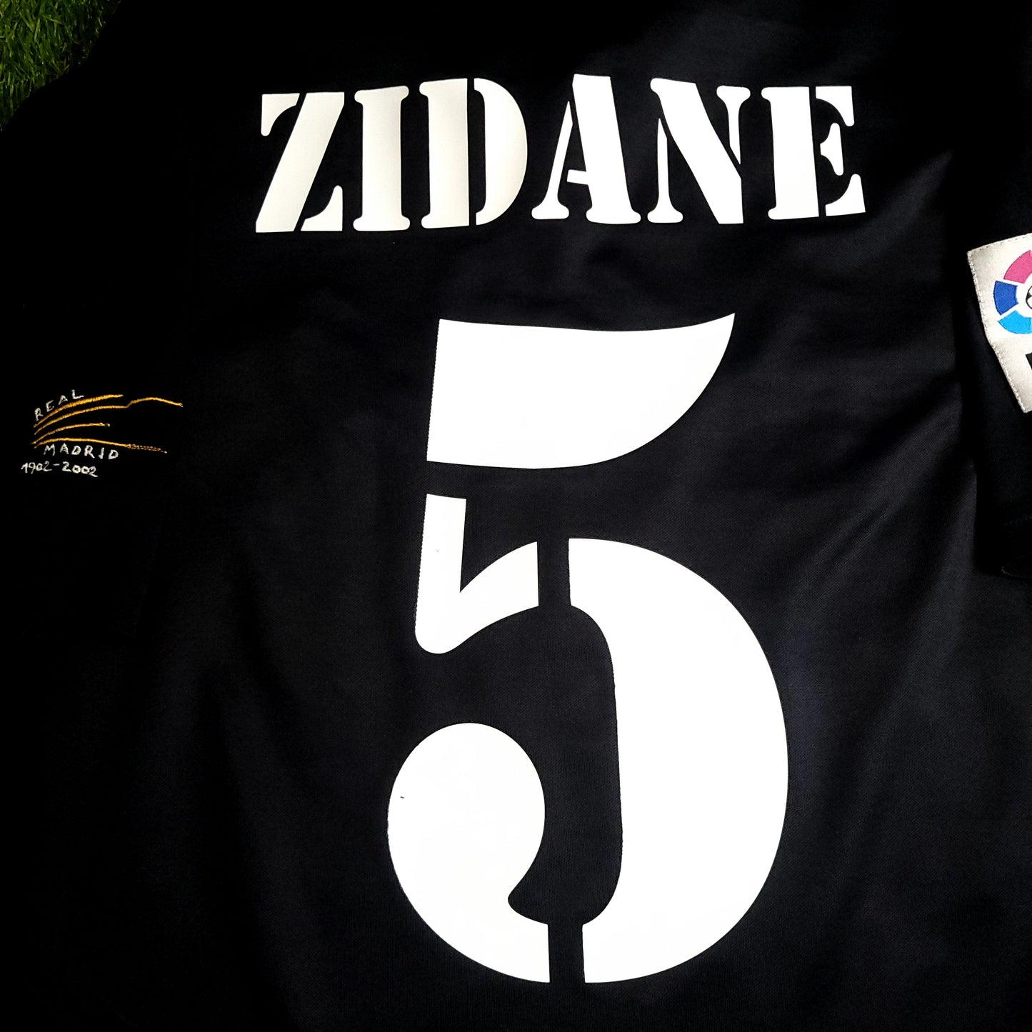 Zidane Real Madrid DEBUT CENTENARY SEASON 2001 2002 Away Soccer Jersey Shirt M SKU# 156651