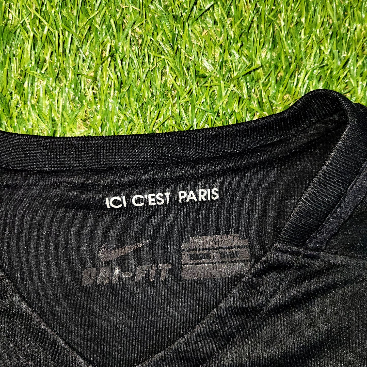 Ibrahimovic PSG Paris Saint Germain 2015 2016 Third UEFA Soccer Jersey XL SKU# 658901-011