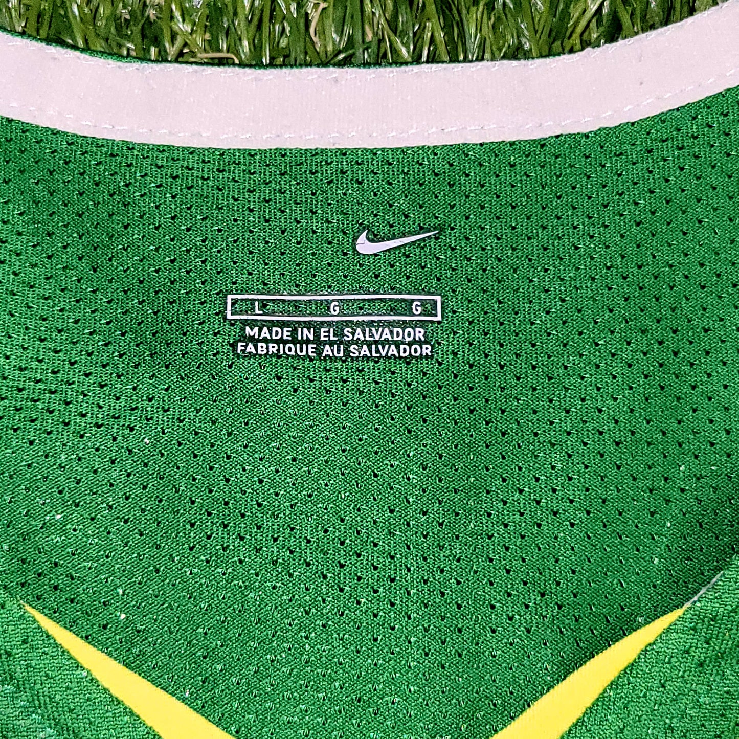 Ronaldinho Brazil 2004 Home Soccer Jersey Shirt L