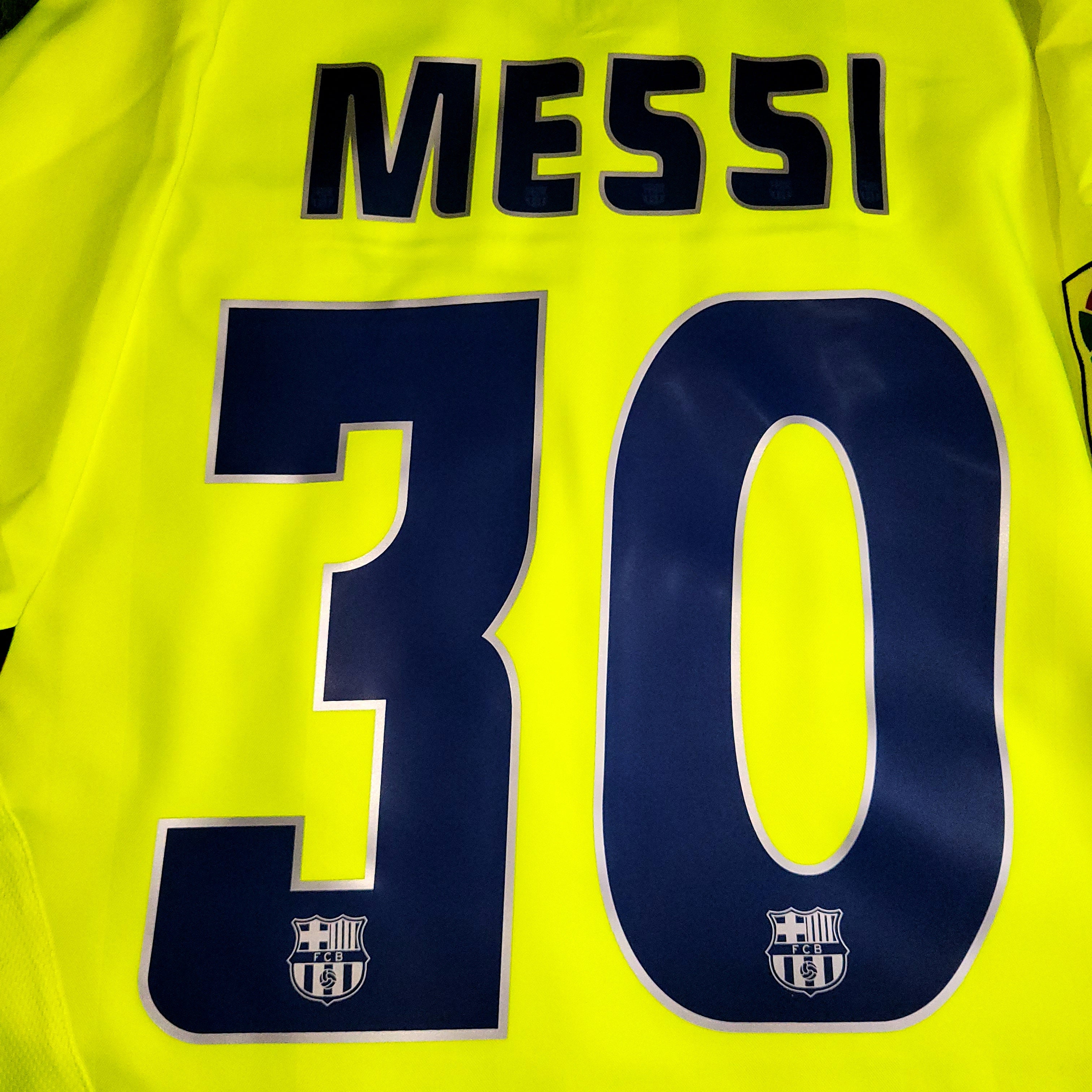Messi Barcelona 2005 2006 Away Soccer Jersey M SKU# 195971