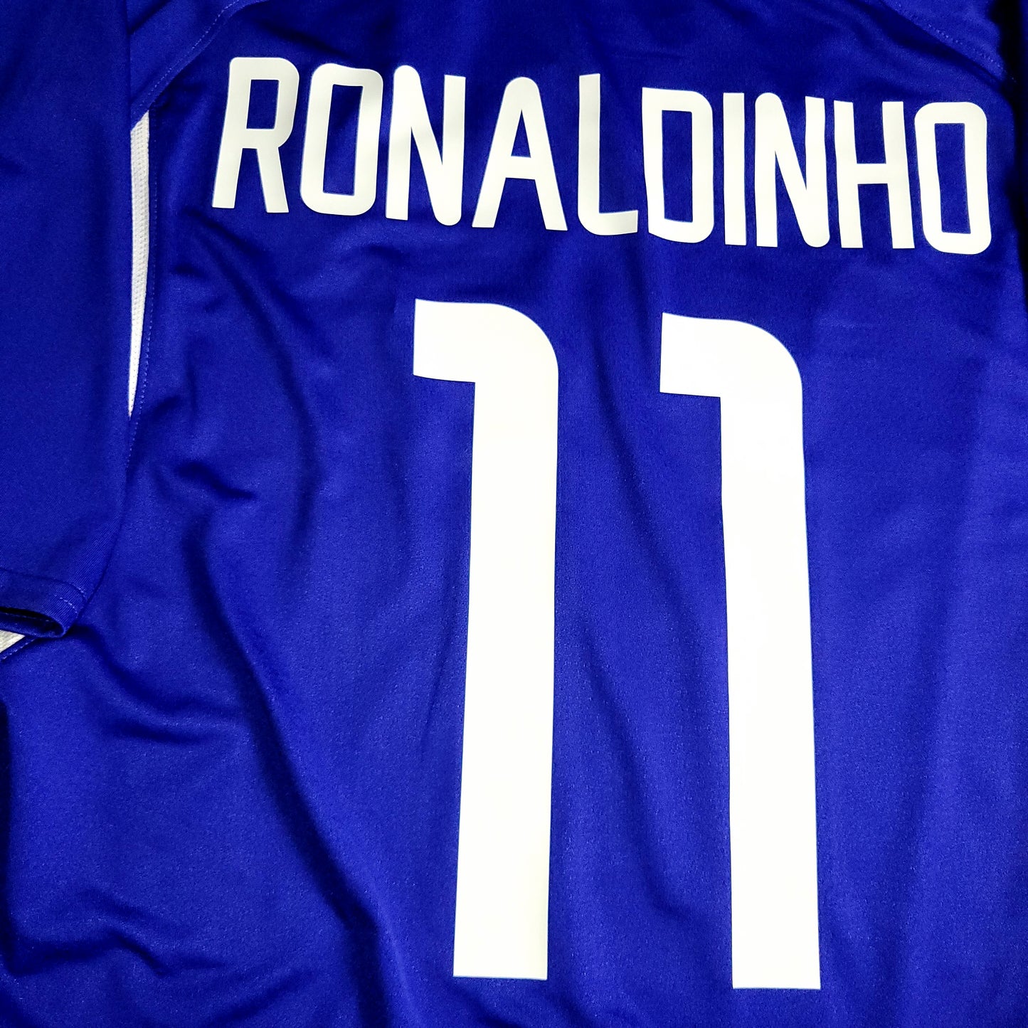 Ronaldinho Brazil 2002 WORLD CUP Away Soccer Jersey L - ForeverSoccerJerseys