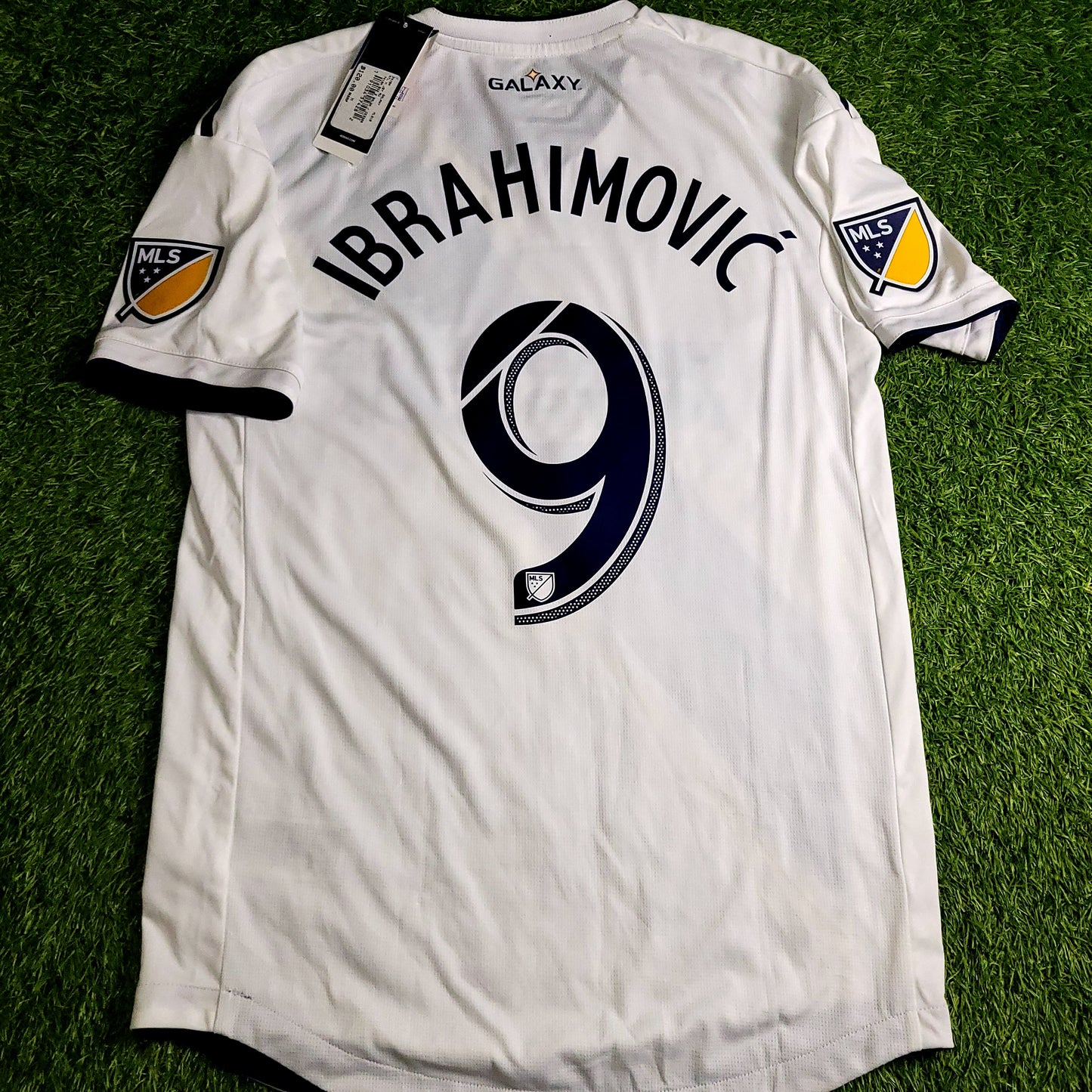 Ibrahimovic Los Angeles LA Galaxy 2018 2019 PLAYER ISSUE Soccer Jersey BNWT M SKU# CE3300