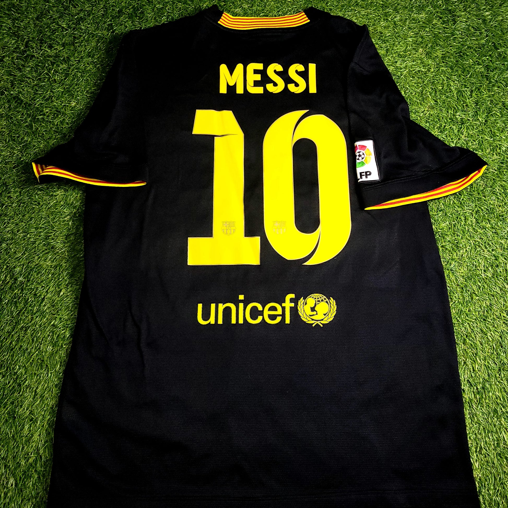 Messi Barcelona 2013 2014 Third Soccer Jersey L SKU# 532824-013 - ForeverSoccerJerseys