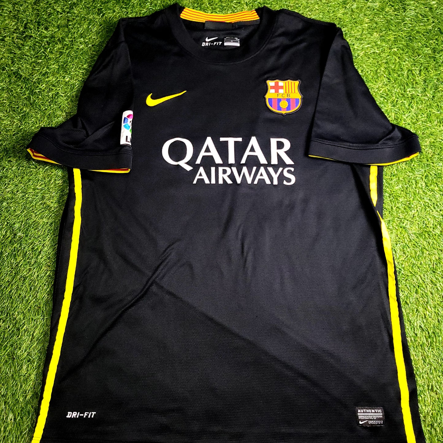 Messi Barcelona 2013 2014 Third Soccer Jersey L SKU# 532824-013 - ForeverSoccerJerseys