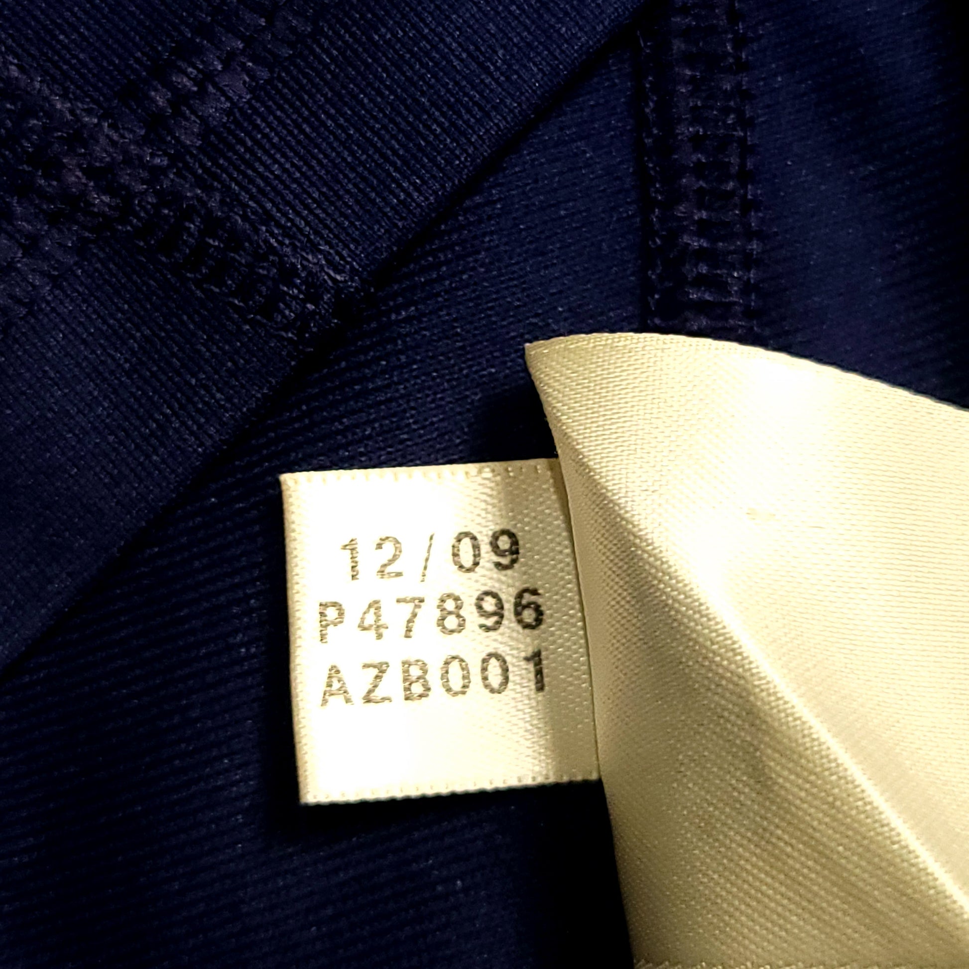 Iniesta Spain 2010 WORLD CUP Final Away Soccer Jersey M SKU# P47896 - ForeverSoccerJerseys