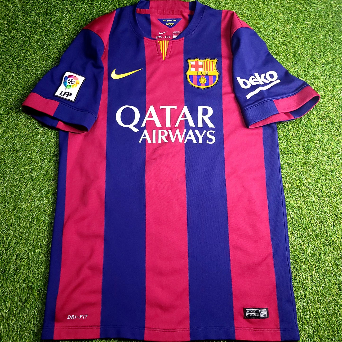 Neymar Barcelona 2014 2015 TREBLE Soccer Jersey M SKU# 610594-422 - ForeverSoccerJerseys