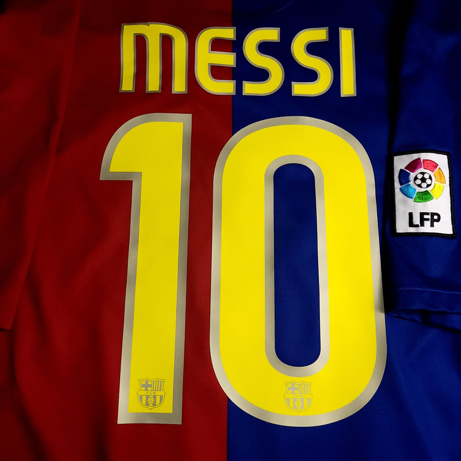 Messi Barcelona TREBLE 2008 2009 Soccer Jersey XL SKU# 286784-655 - ForeverSoccerJerseys