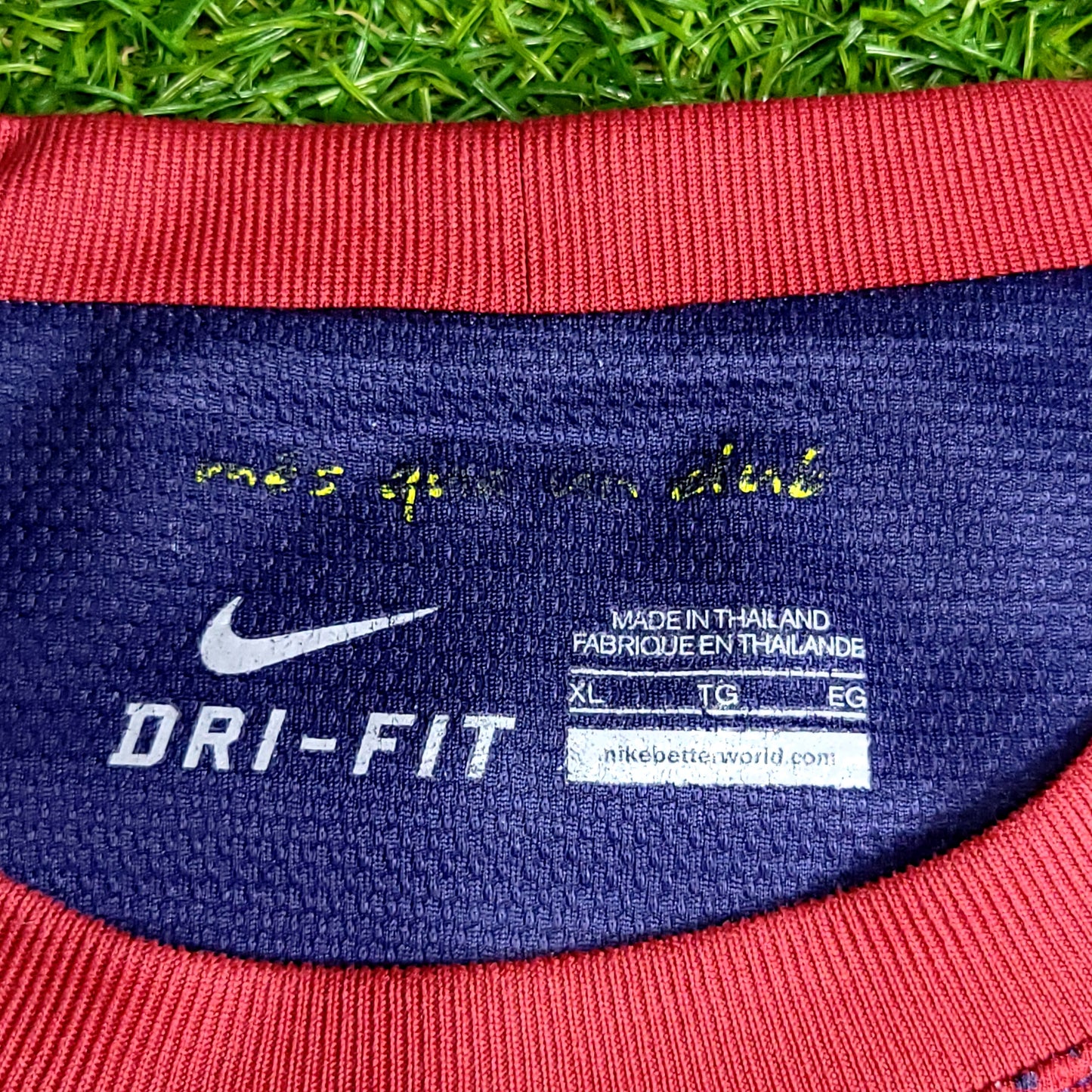 Messi Barcelona 2012 2013 Long Sleeve Soccer Jersey XL SKU# 478324-410