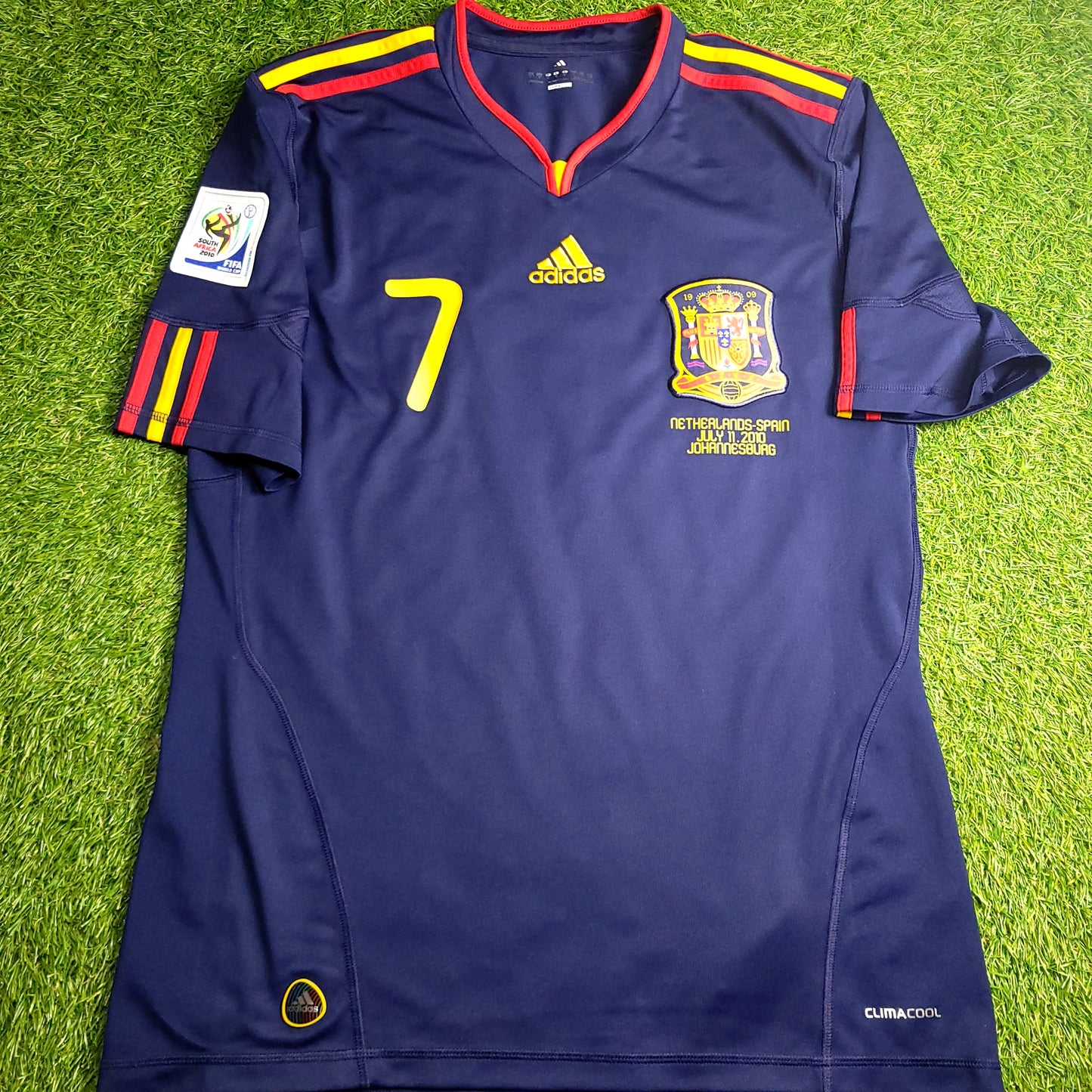 Villa Spain 2010 WORLD CUP FINAL Away Soccer Jersey M SKU# P47896 - ForeverSoccerJerseys