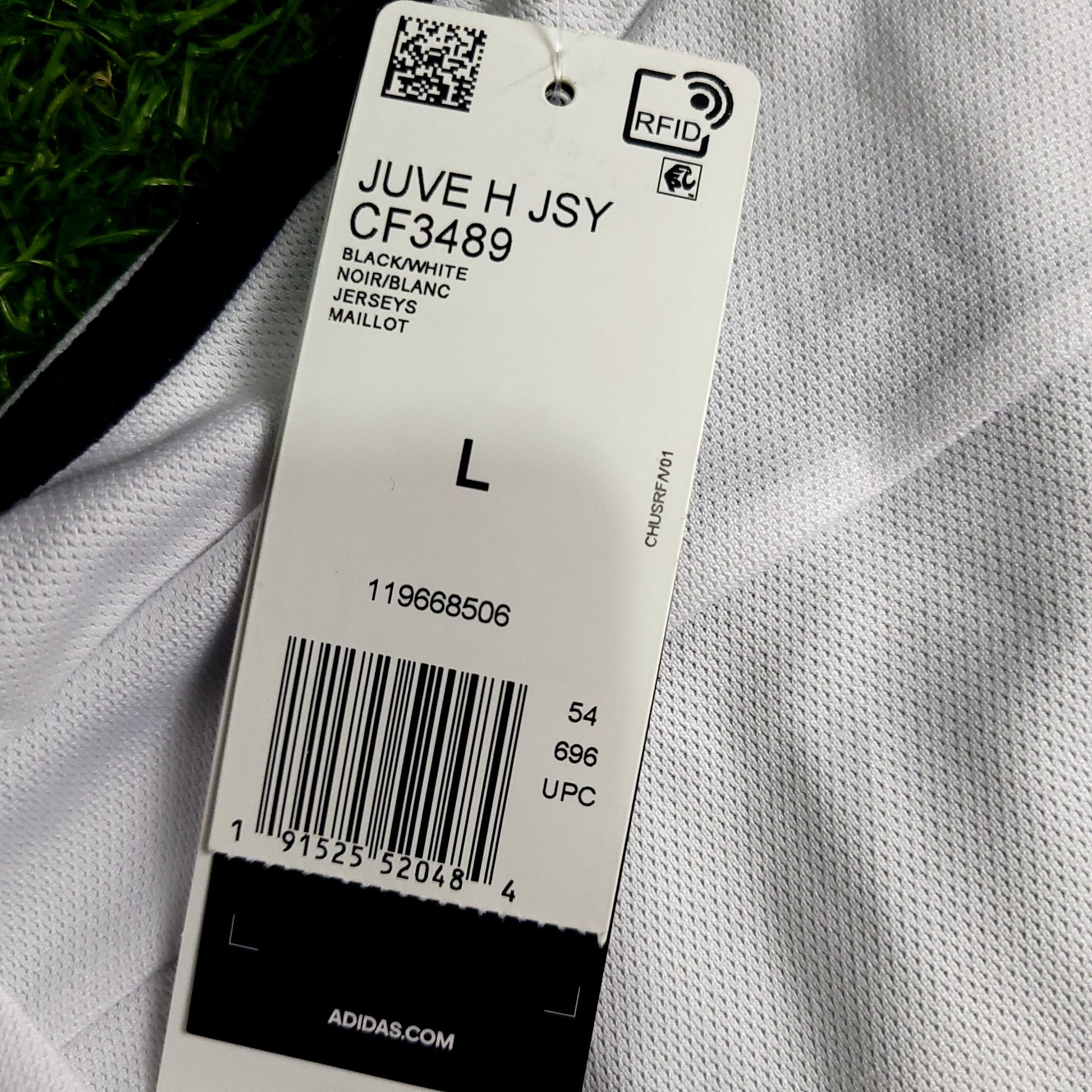 Cristiano Ronaldo Juventus 2018 2019 DEBUT UEFA Soccer Jersey BNWT L SKU# CF3489 - ForeverSoccerJerseys