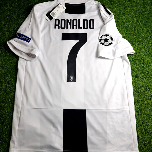 Cristiano Ronaldo Juventus 2018 2019 DEBUT UEFA Soccer Jersey BNWT L SKU# CF3489