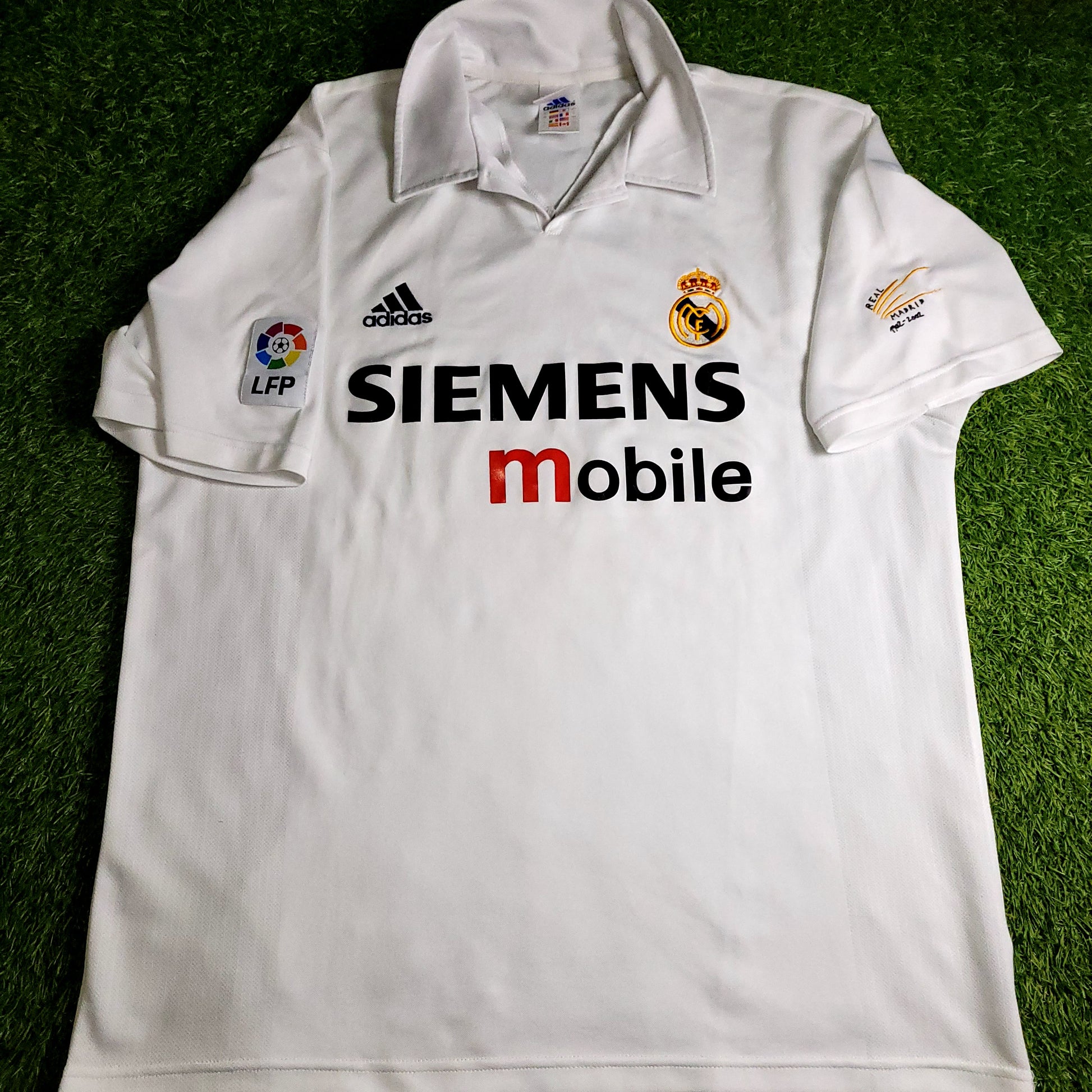Ronaldo Real Madrid CENTENARY DEBUT 2002 2003 Soccer Jersey L SKU# 156653 - ForeverSoccerJerseys