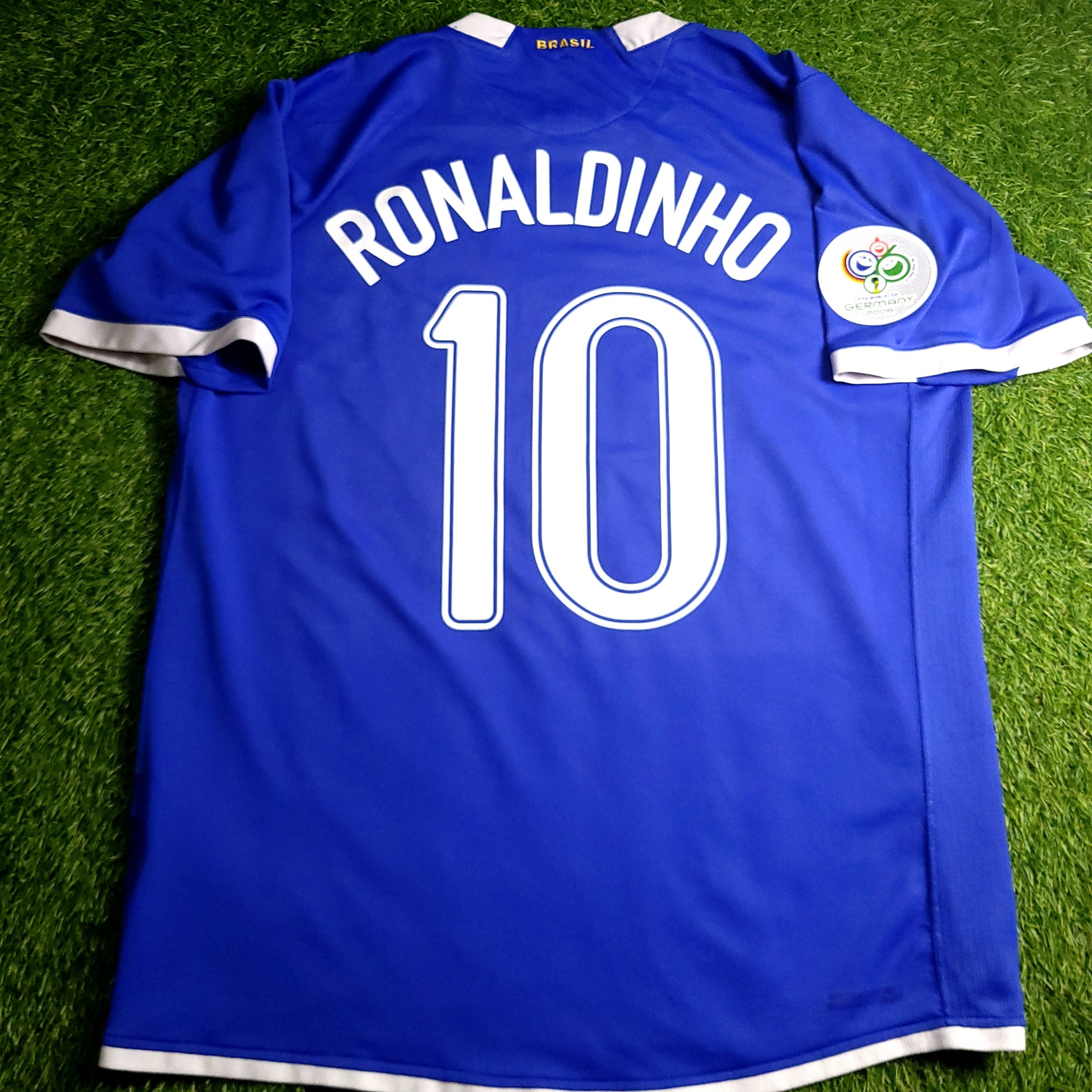Ronaldinho Brazil 2006 World Cup Away Soccer Jersey L SKU# 103890 - ForeverSoccerJerseys