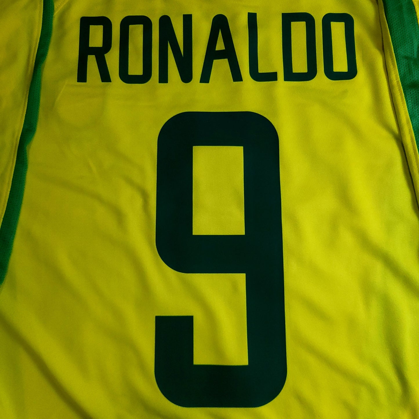 Ronaldo Brazil 2002 WORLD CUP Soccer Jersey L - ForeverSoccerJerseys