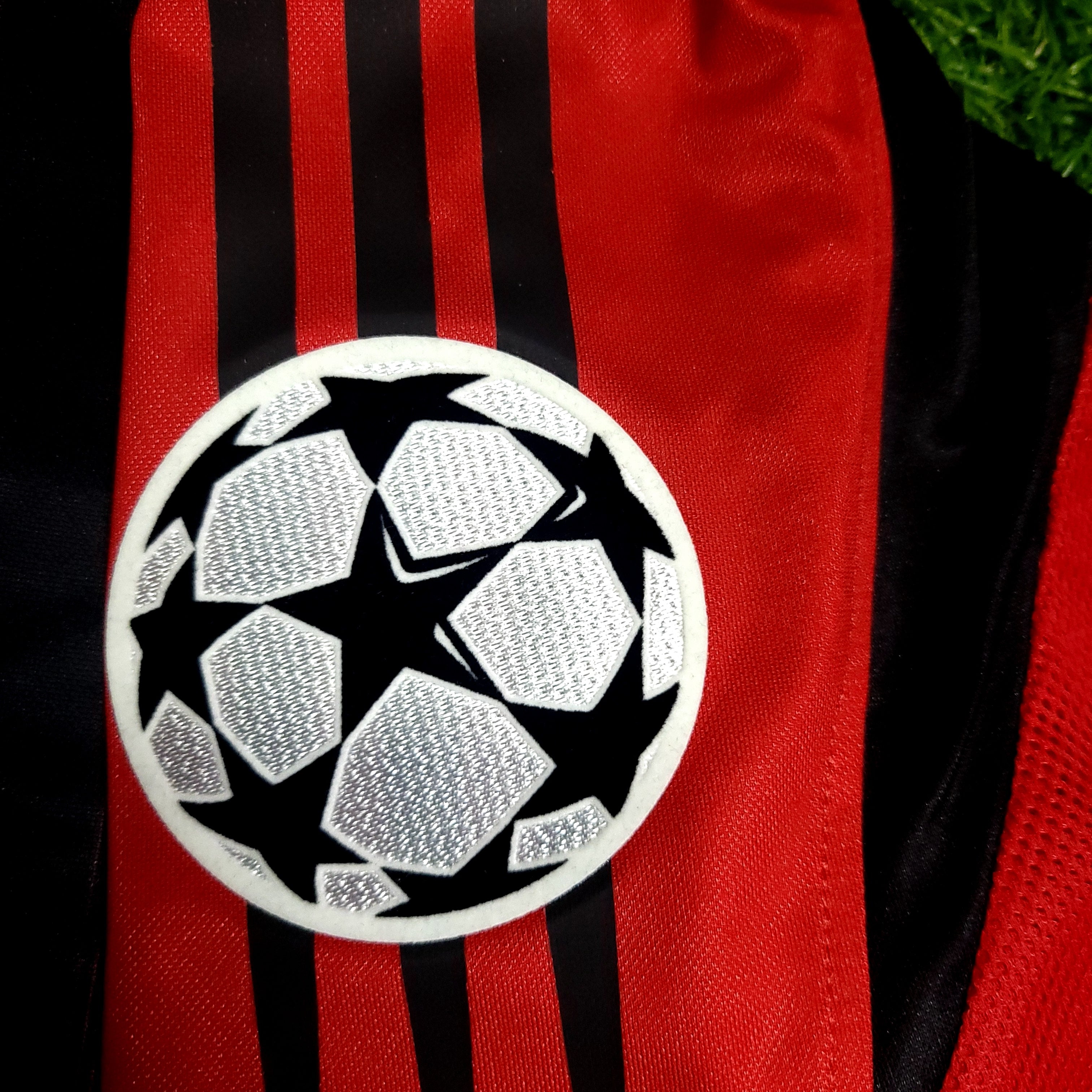 Kaka AC Milan 2004 2005 UEFA Soccer Jersey L SKU# 369572