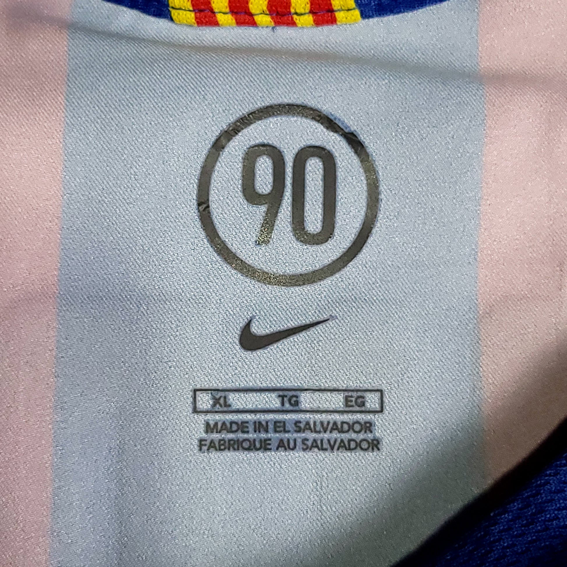 Ronaldinho Barcelona 2005 2006 Soccer Jersey XL SKU# 196466ZF1 - ForeverSoccerJerseys