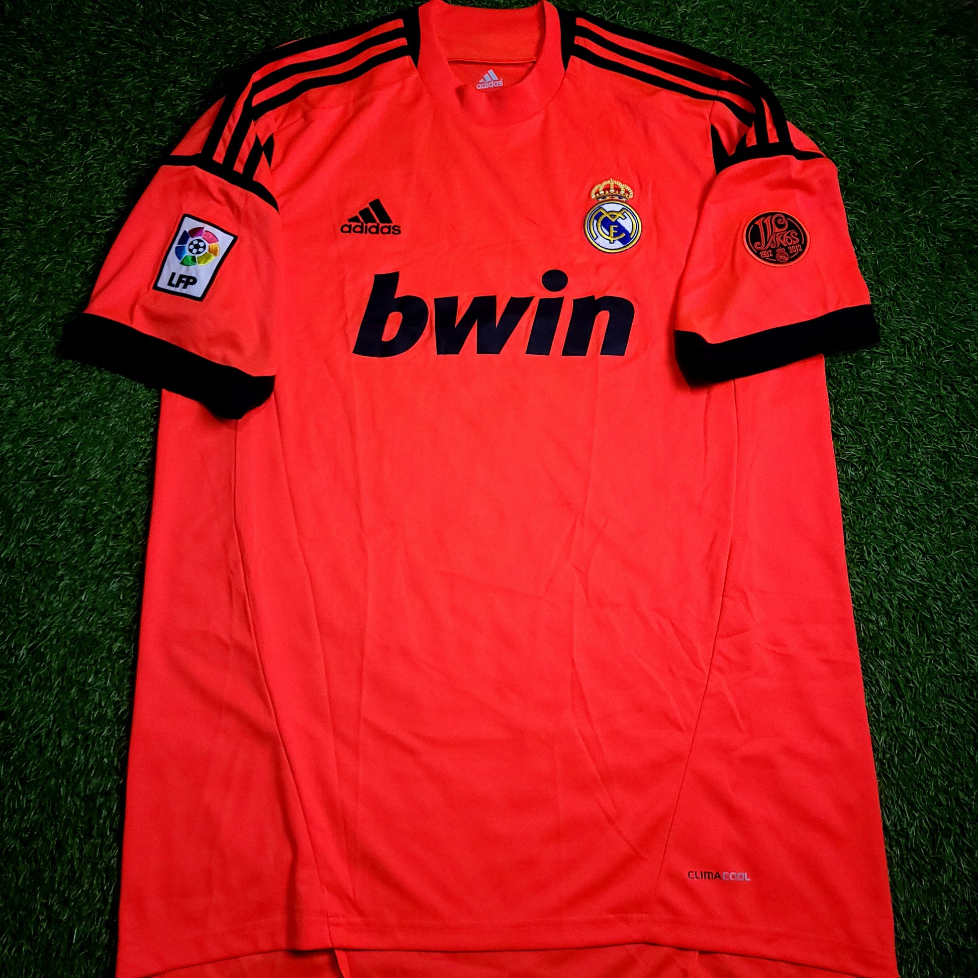 Casillas Real Madrid 2012 2013 Anniversary Soccer Jersey L SKU# W41868 - ForeverSoccerJerseys