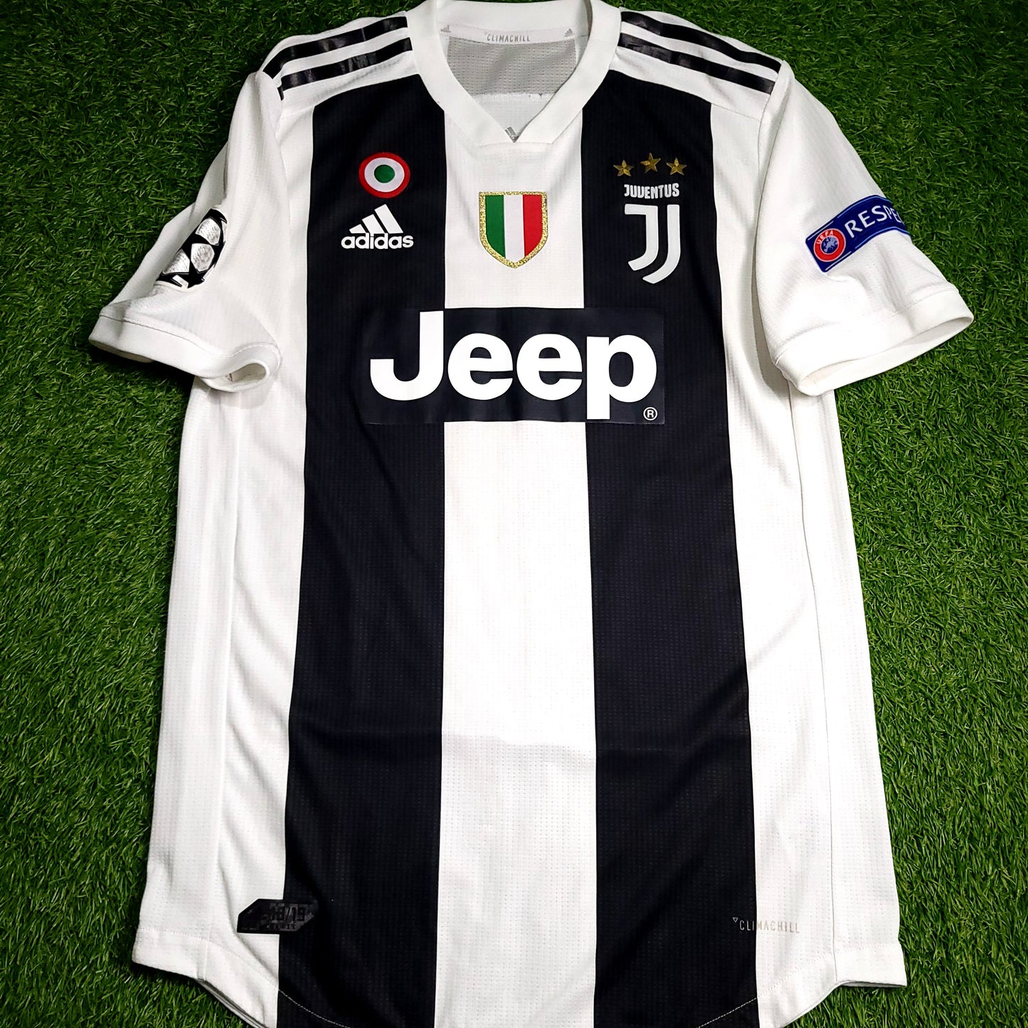 Cristiano Ronaldo Juventus 2018 2019 DEBUT UEFA PLAYER ISSUE Soccer Jersey M SKU# CF3493 - ForeverSoccerJerseys