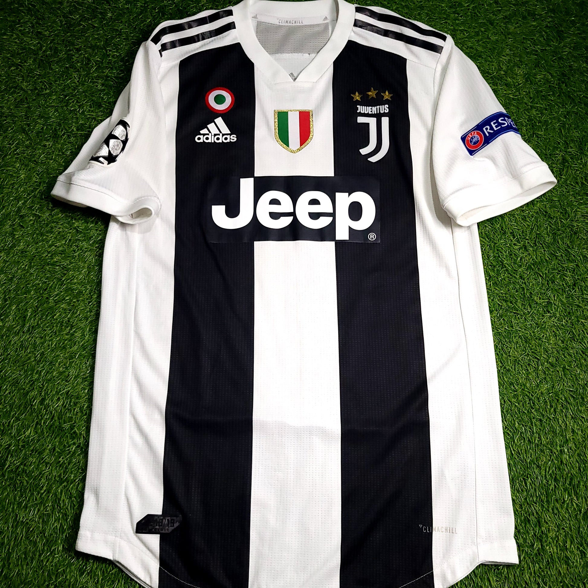 Cristiano Ronaldo Juventus 2018 2019 DEBUT UEFA PLAYER ISSUE Soccer Jersey M SKU# CF3493 - ForeverSoccerJerseys