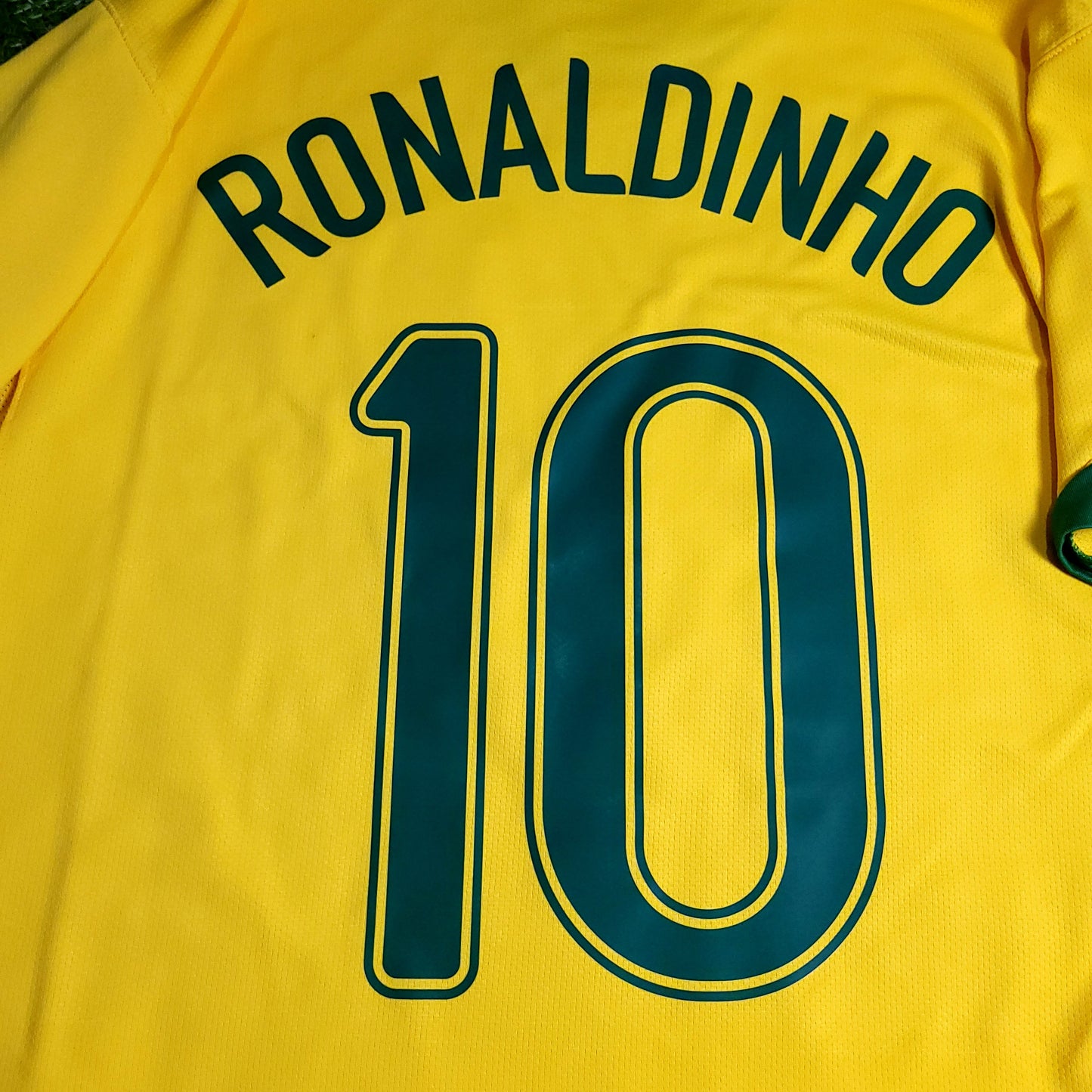Ronaldinho Brazil 2006 World Cup Soccer Jersey M