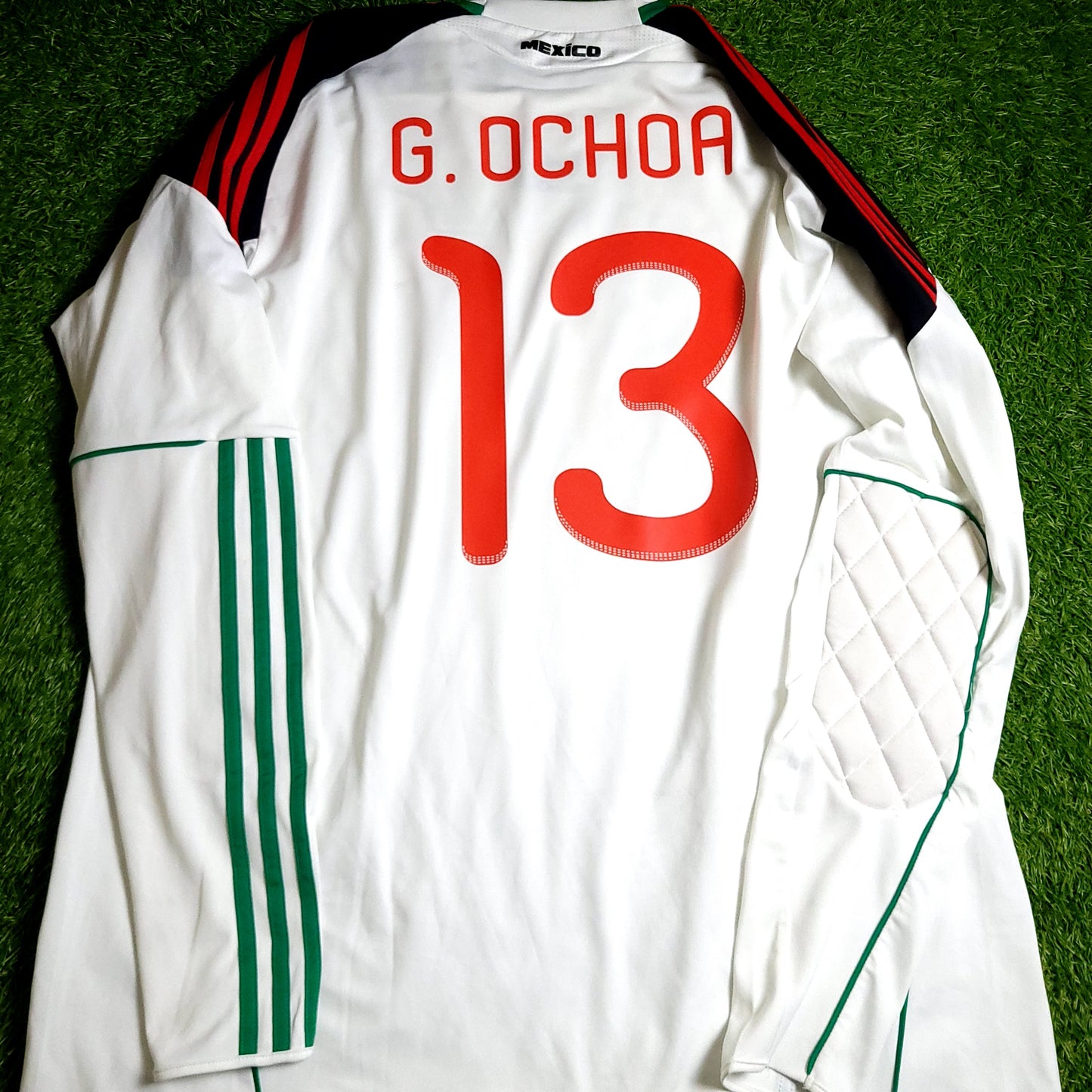 Memo Ochoa Mexico 2010 WORLD CUP GK Soccer Jersey XL SKU# P41385