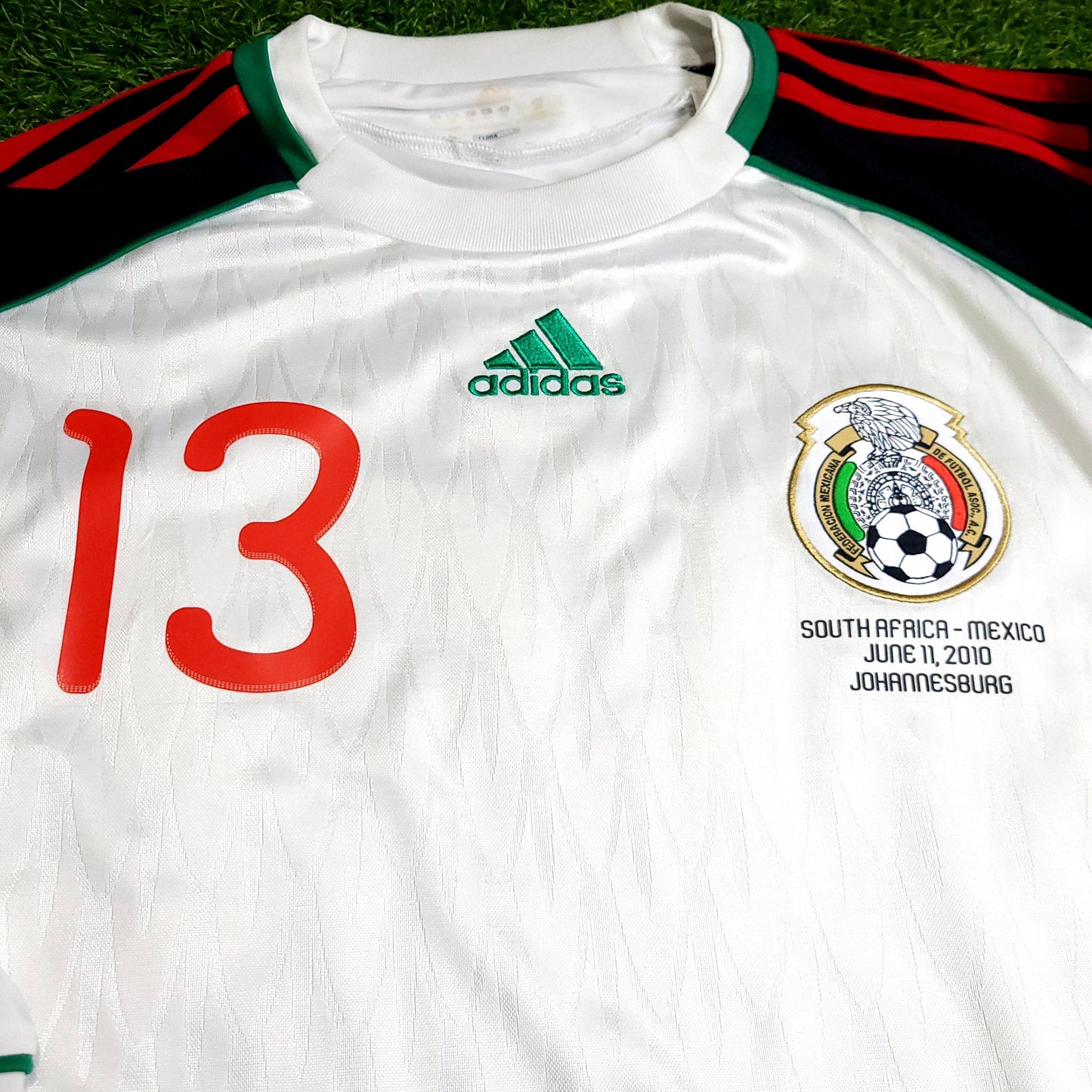 Memo Ochoa Mexico 2010 WORLD CUP GK Soccer Jersey XL SKU# P41385