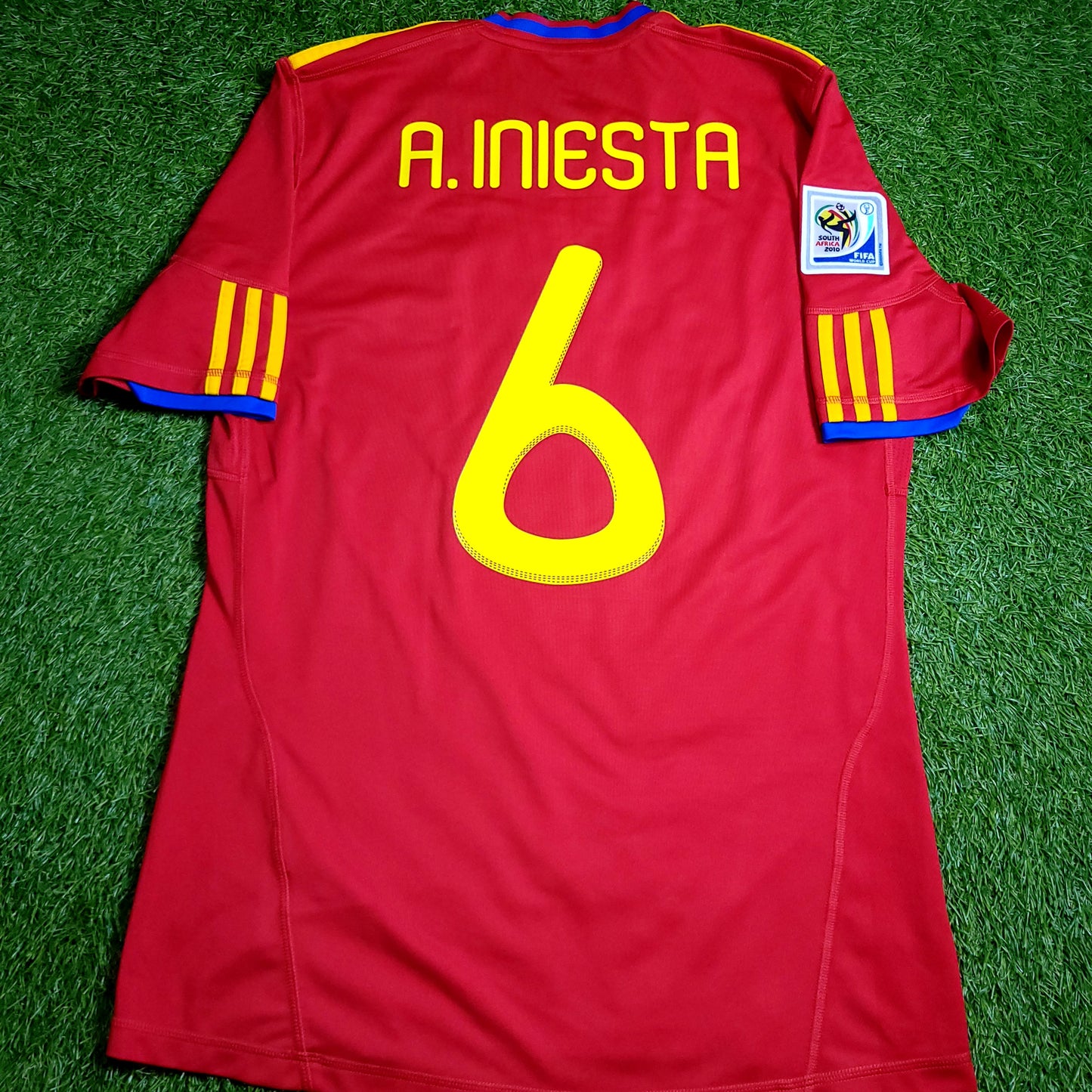 Iniesta Spain 2010 WC SEMI FINAL Soccer Jersey M SKU# P47902