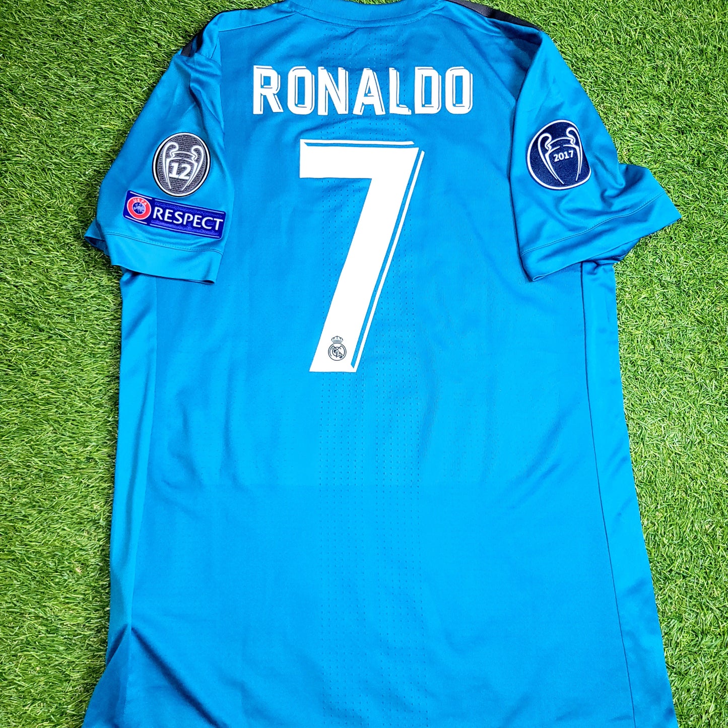 Cristiano Ronaldo Real Madrid 2017 2018 UEFA PLAYER ISSUE Third Soccer Jersey L SKU# AZ8061