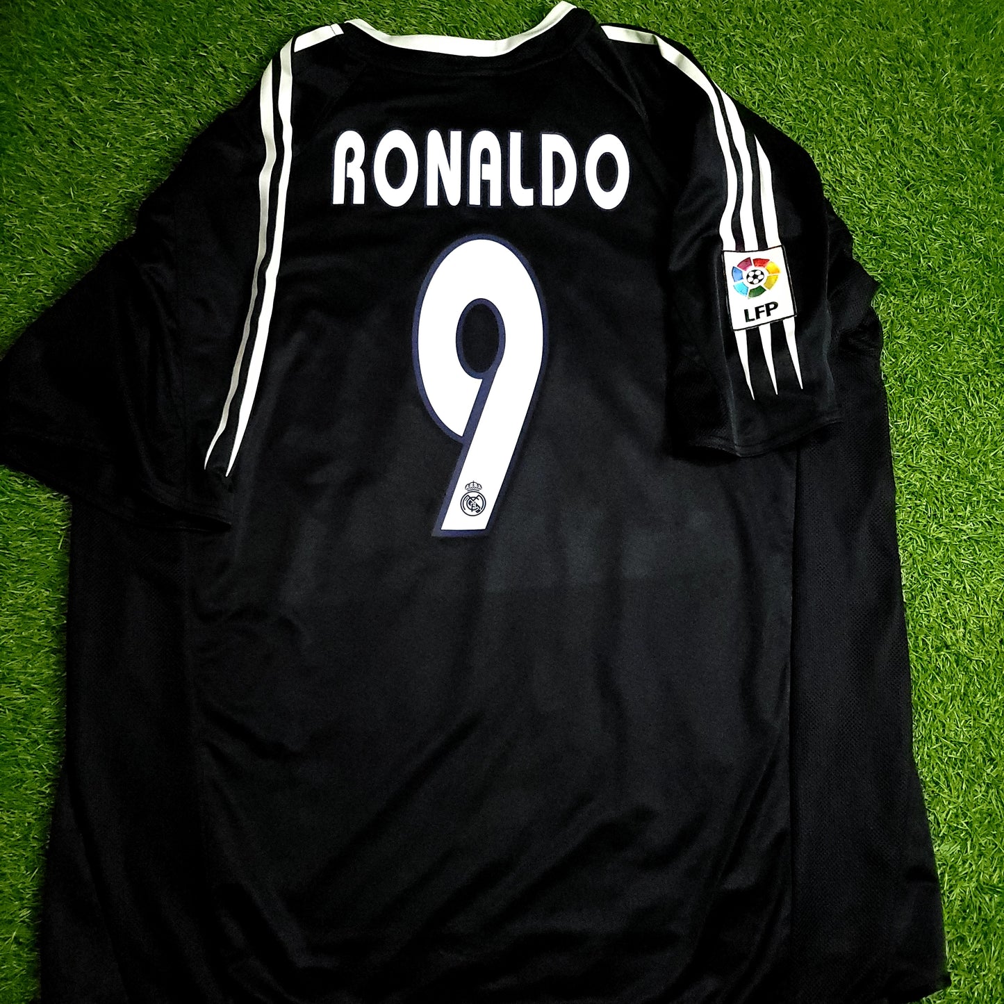 Ronaldo Real Madrid 2004 2005 Away Soccer Jersey XL SKU# 367826 - ForeverSoccerJerseys