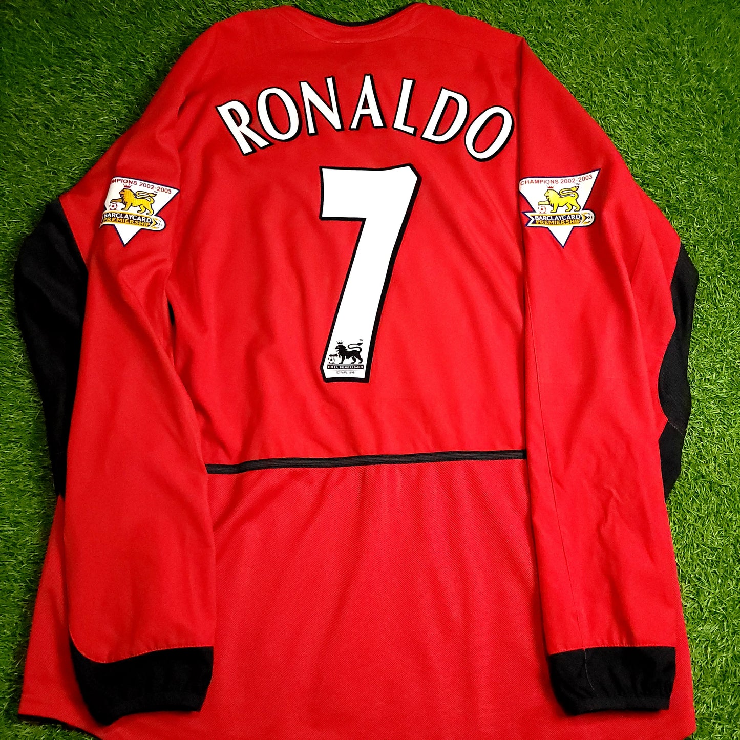 Cristiano Ronaldo Manchester United 2003 2004 DEBUT Long Sleeve Soccer Jersey XL SKU# F20104DHA 184948 - ForeverSoccerJerseys