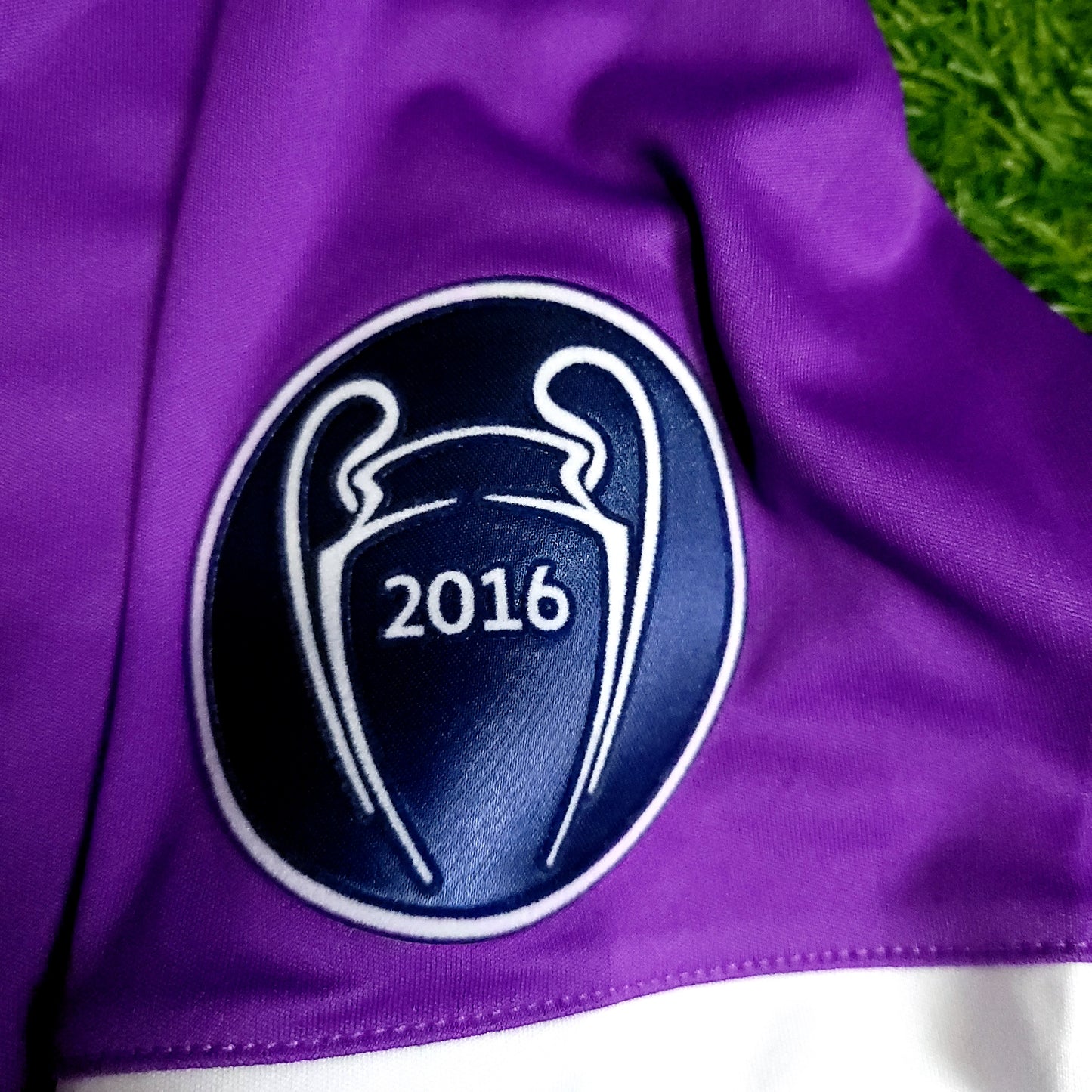 Cristiano Ronaldo Real Madrid 2016 2017 UEFA FINAL Away Soccer Jersey BNWT XL SKU# AI5158 - ForeverSoccerJerseys