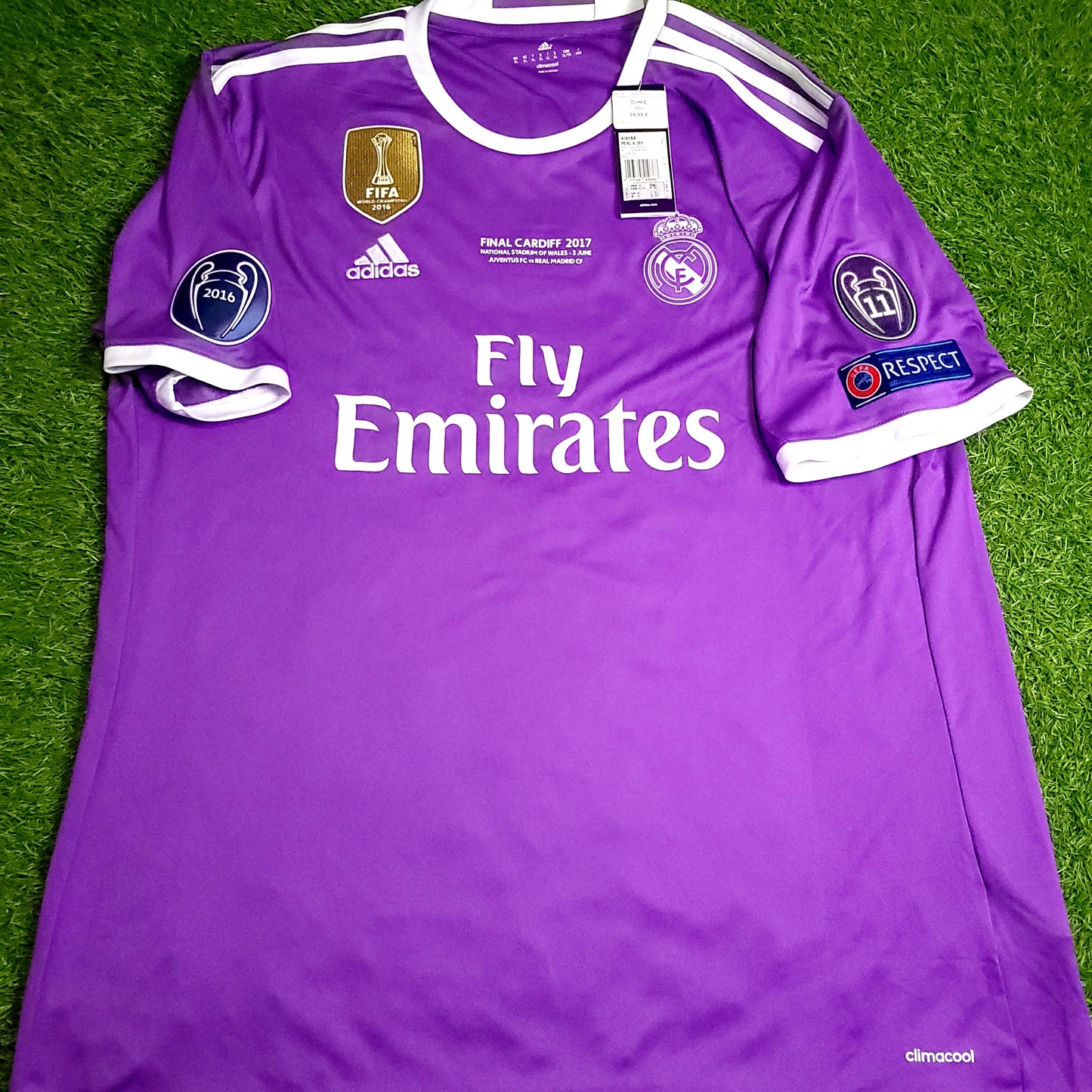 Cristiano Ronaldo Real Madrid 2016 2017 UEFA FINAL Away Soccer Jersey BNWT XL SKU# AI5158 - ForeverSoccerJerseys