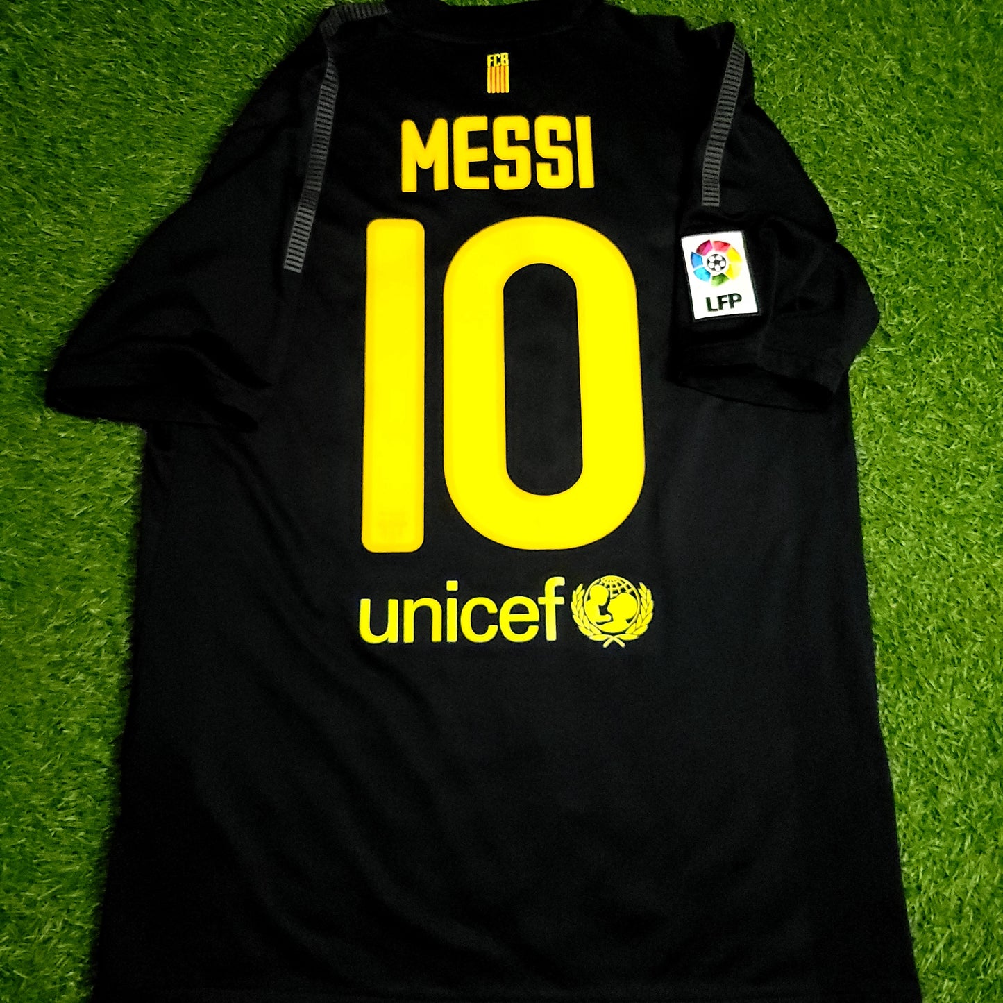 Messi Barcelona 2011 2012 Away Soccer Jersey M SKU# 419880-010 - ForeverSoccerJerseys