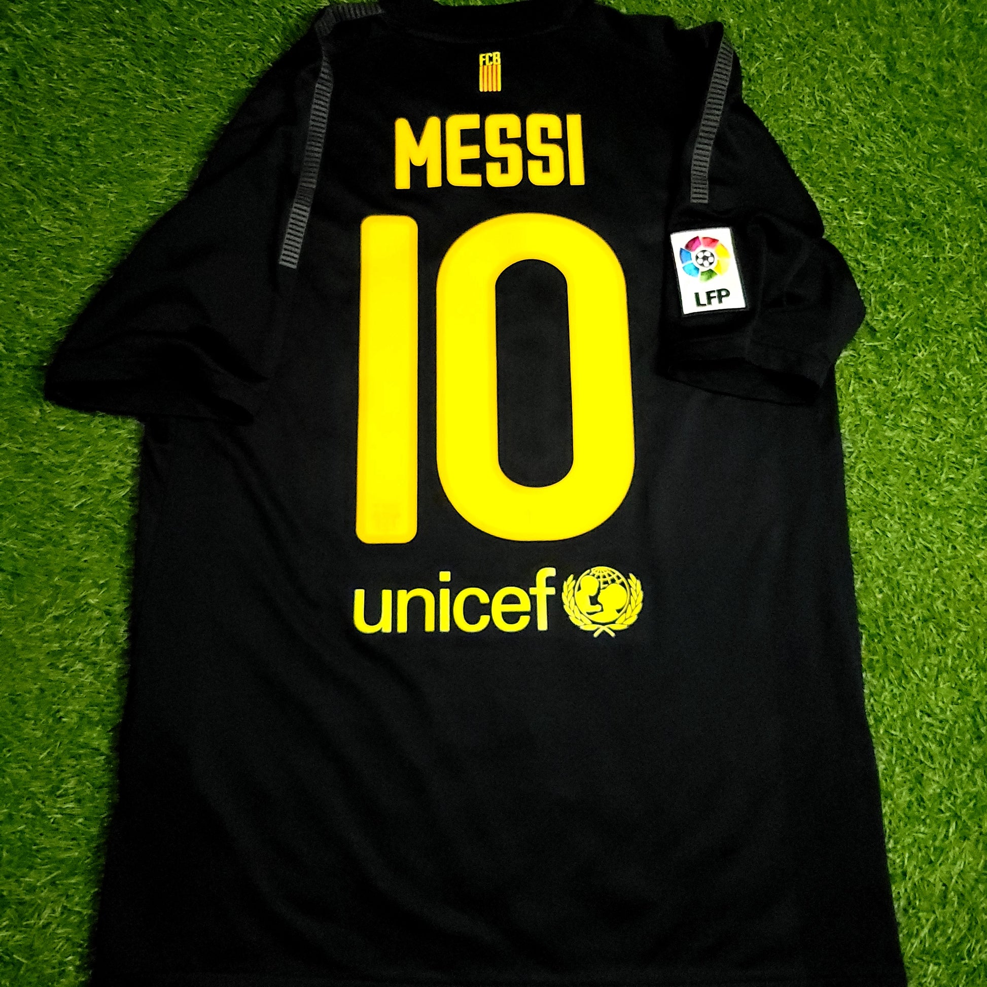 Messi Barcelona 2011 2012 Away Soccer Jersey M SKU# 419880-010 - ForeverSoccerJerseys
